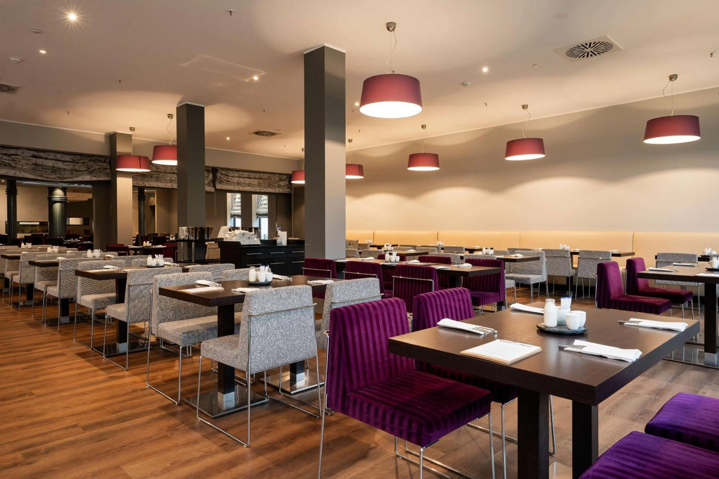 Restaurant/places to eat in Radisson Blu Conference Hotel, Düsseldorf