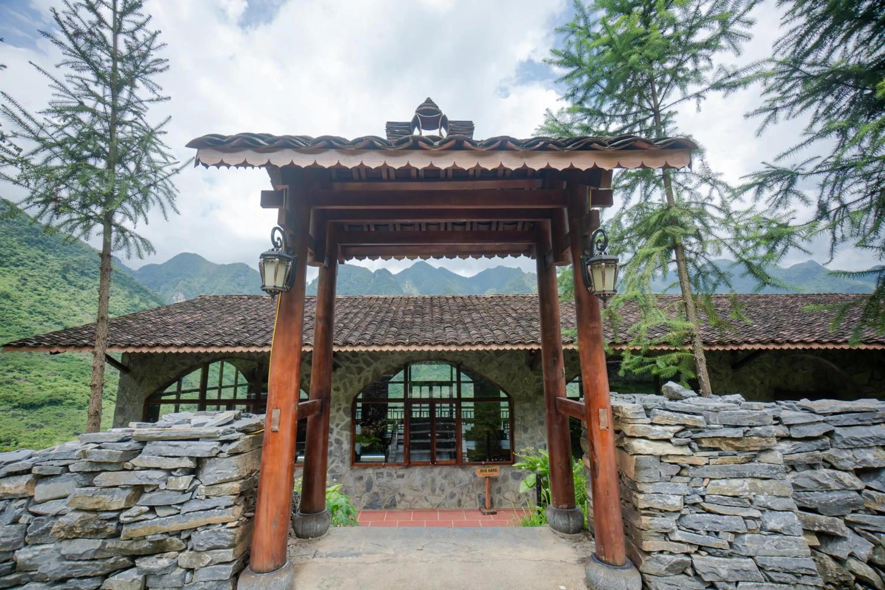 H'mong Village Resort Ha Giang