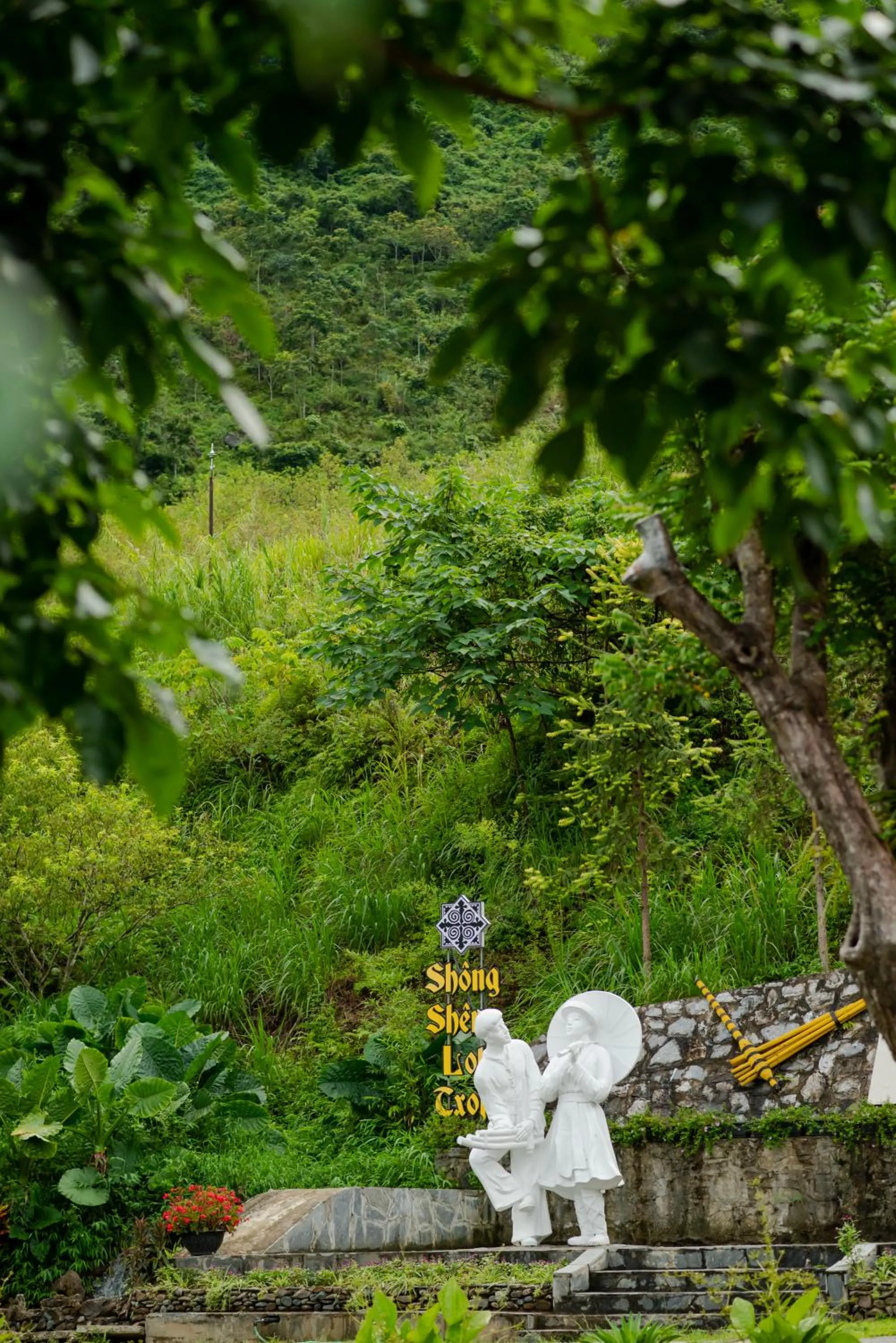 H'mong Village Resort Ha Giang