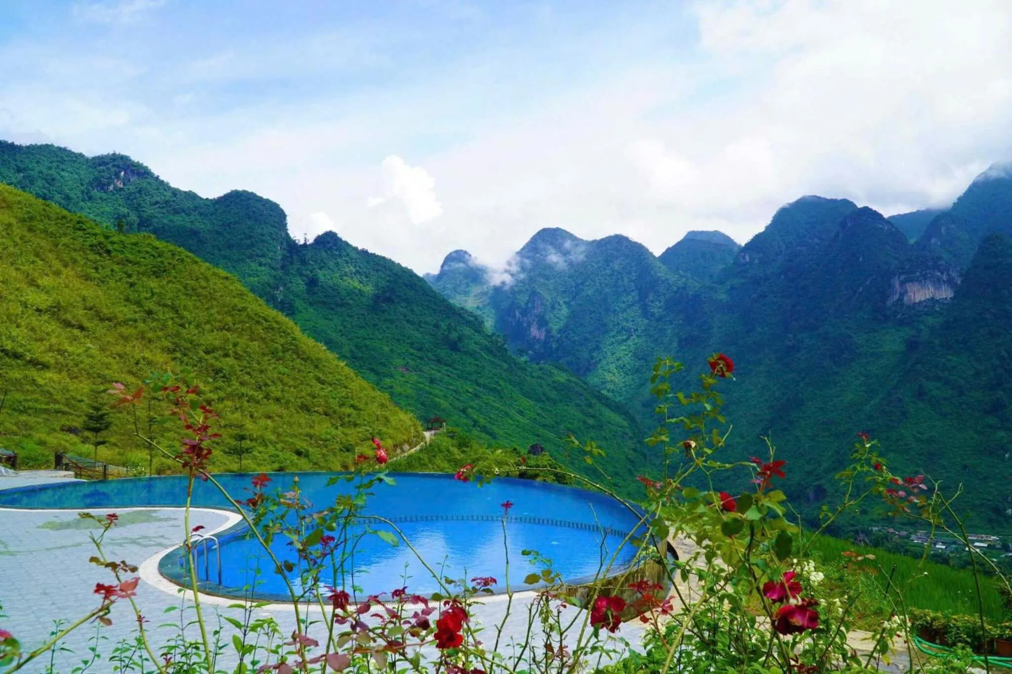 H'mong Village Resort Ha Giang
