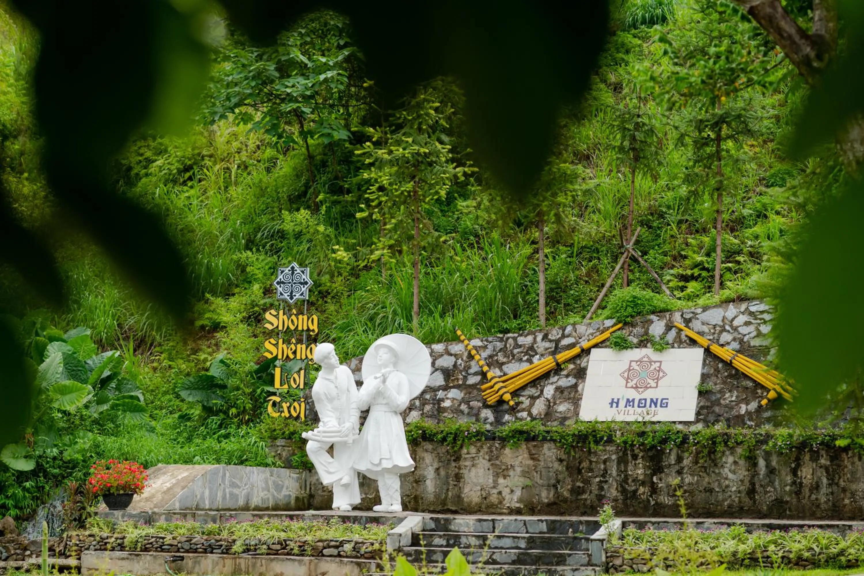 H'mong Village Resort Ha Giang