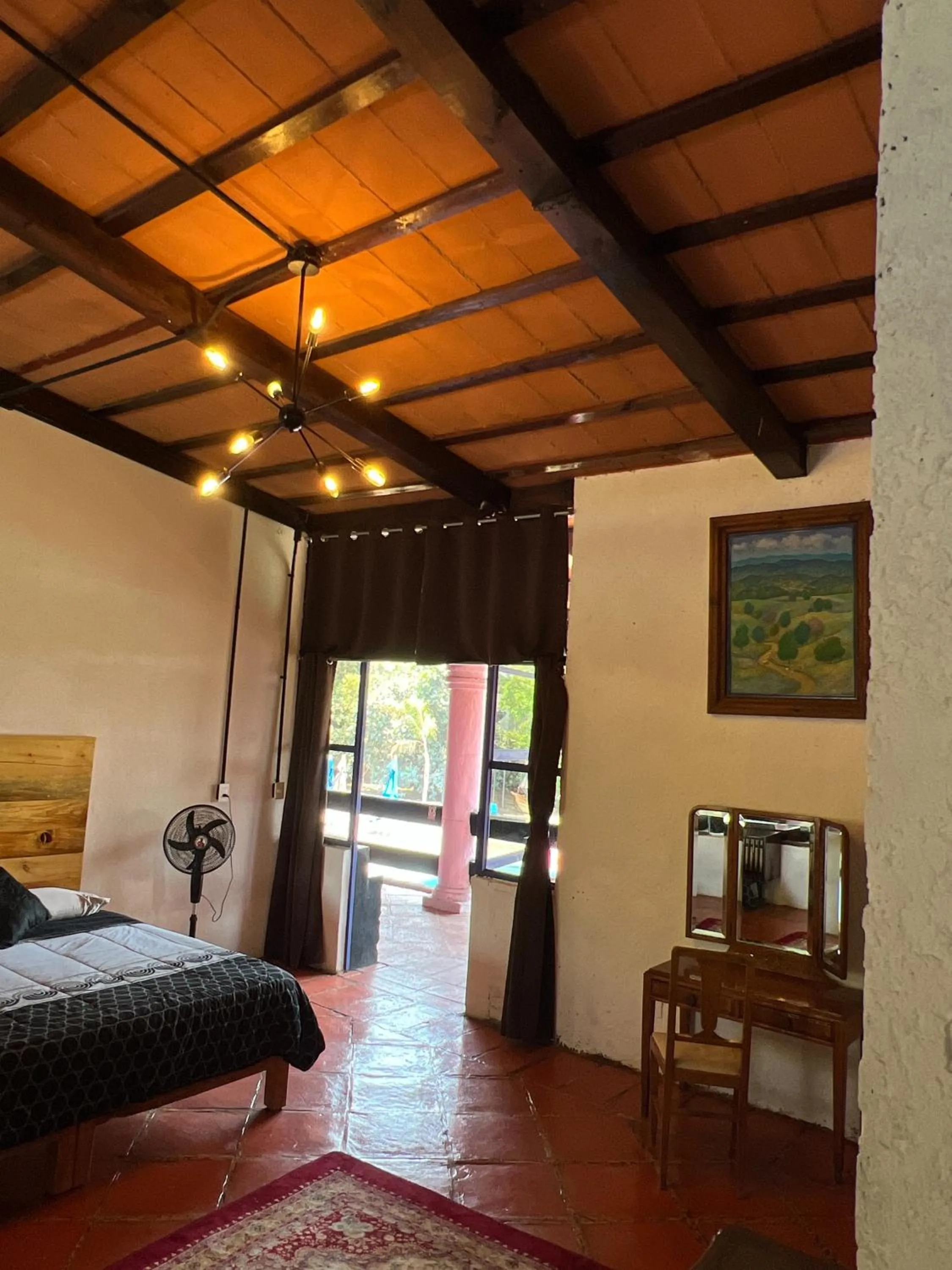 Photo of the whole room, Bed in Los Cruxes