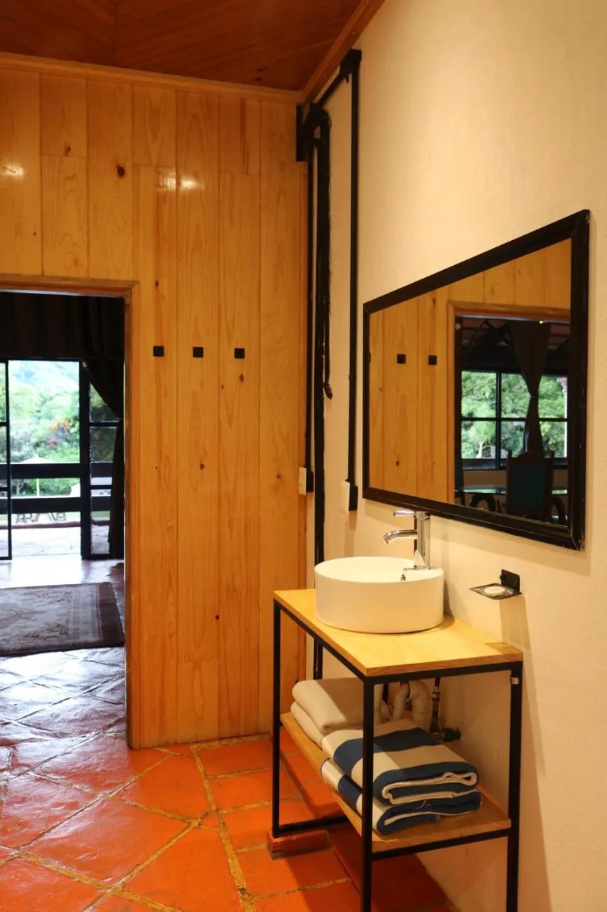 Bathroom in Los Cruxes