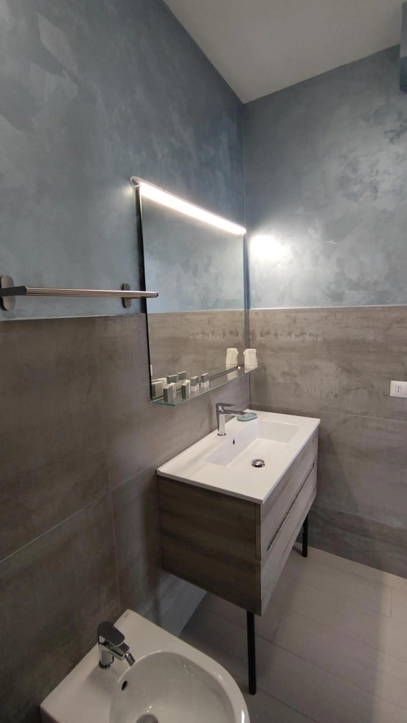 Bathroom in Terrazze Naos