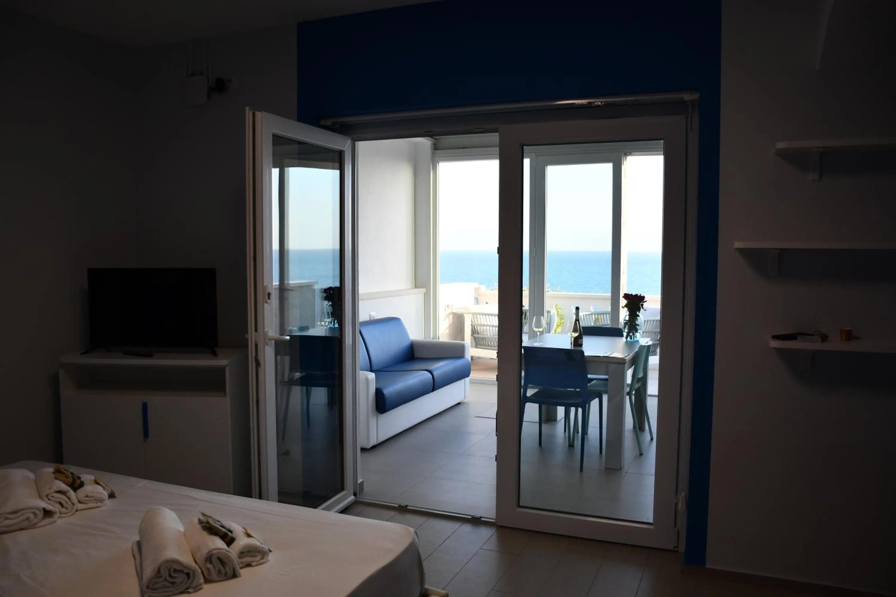 Photo of the whole room, Bed in Terrazze Naos