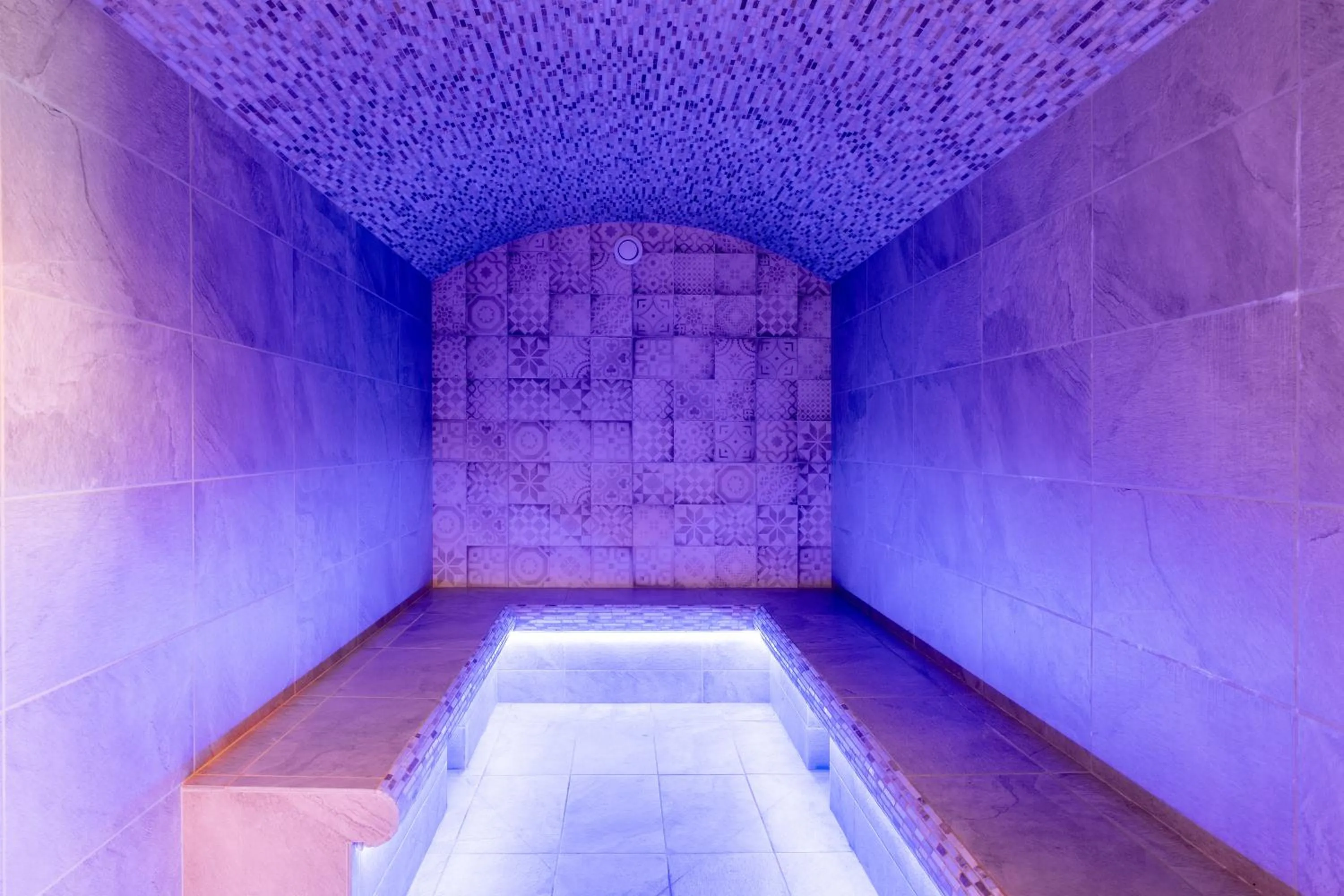 Spa and wellness centre/facilities in CGH Résidence Boutique l'Alpaga