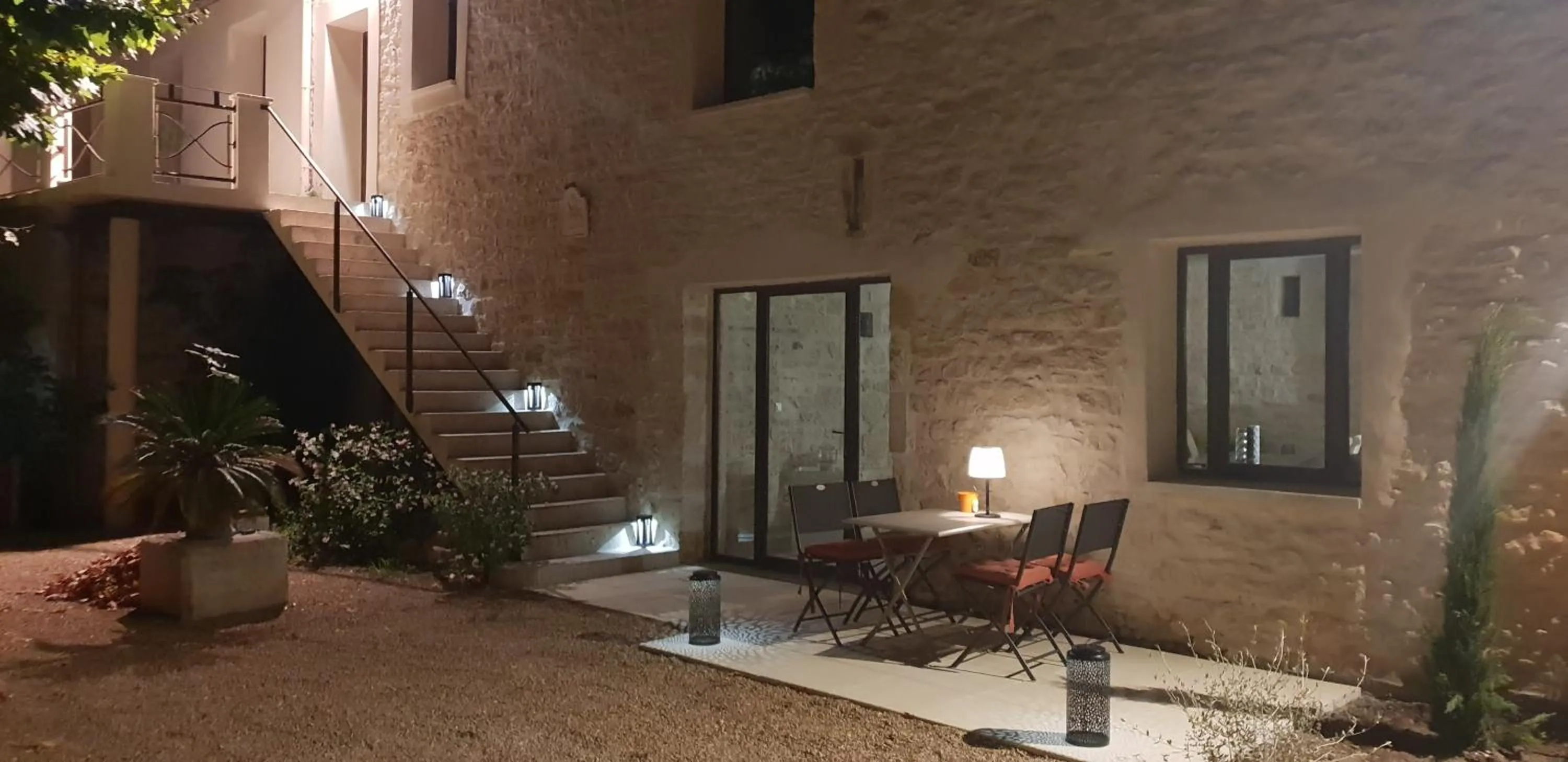 Patio in Mas Tareau la Syrah