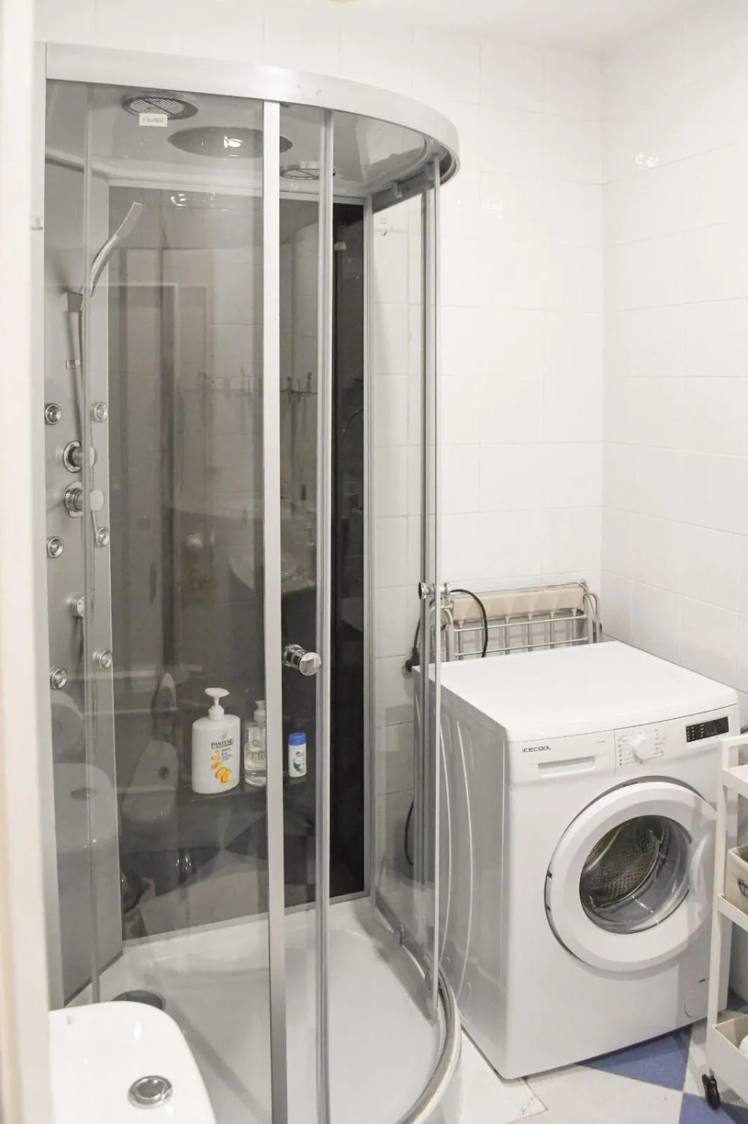 Shower in Apartamento Descalzos