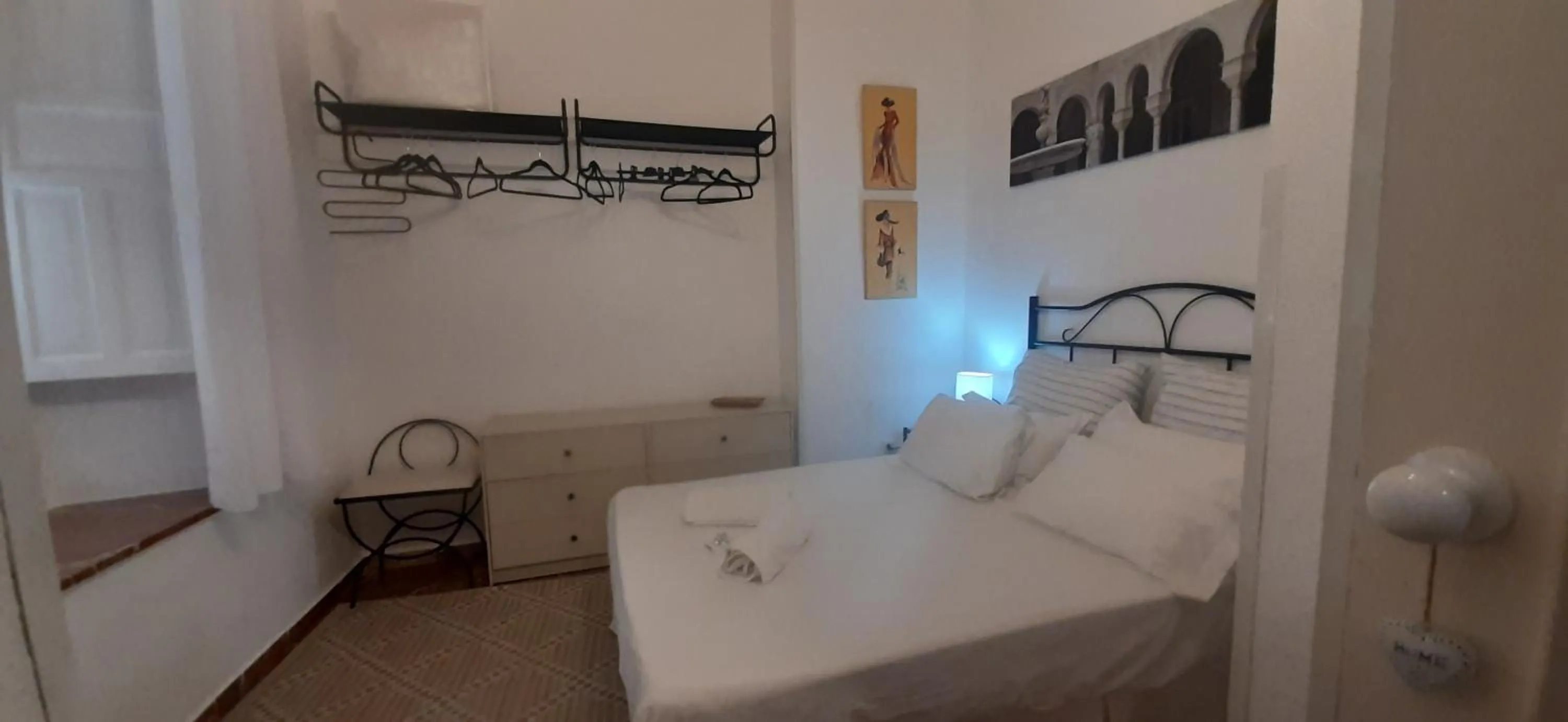Bedroom, Bed in Apartamento Descalzos