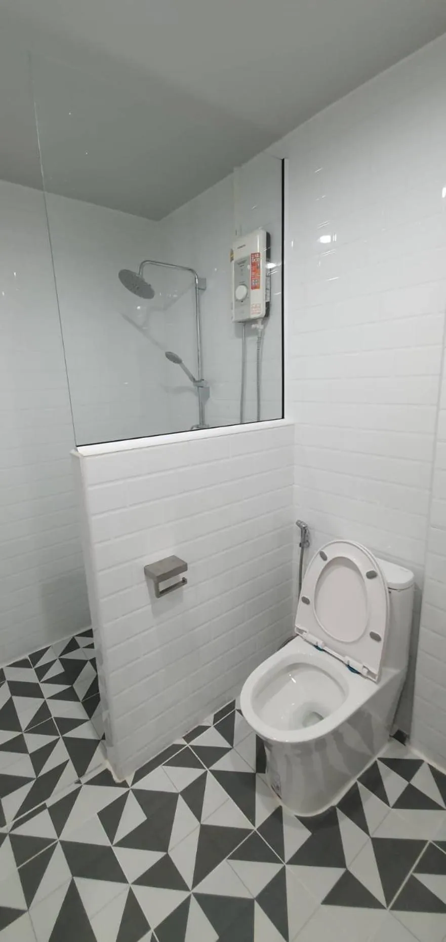 Shower in Putan-namsai Resort