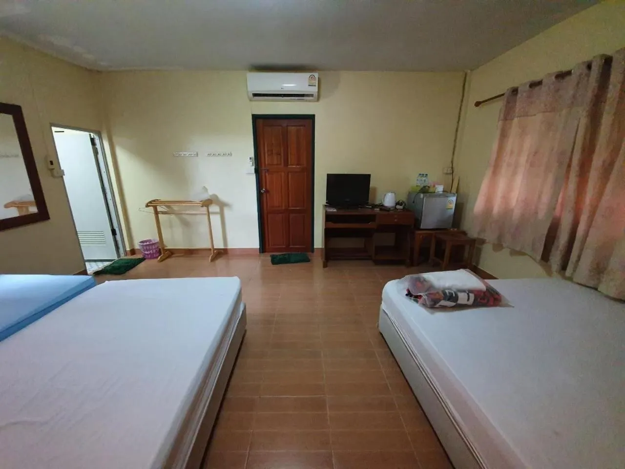 Photo of the whole room, Bed in Putan-namsai Resort