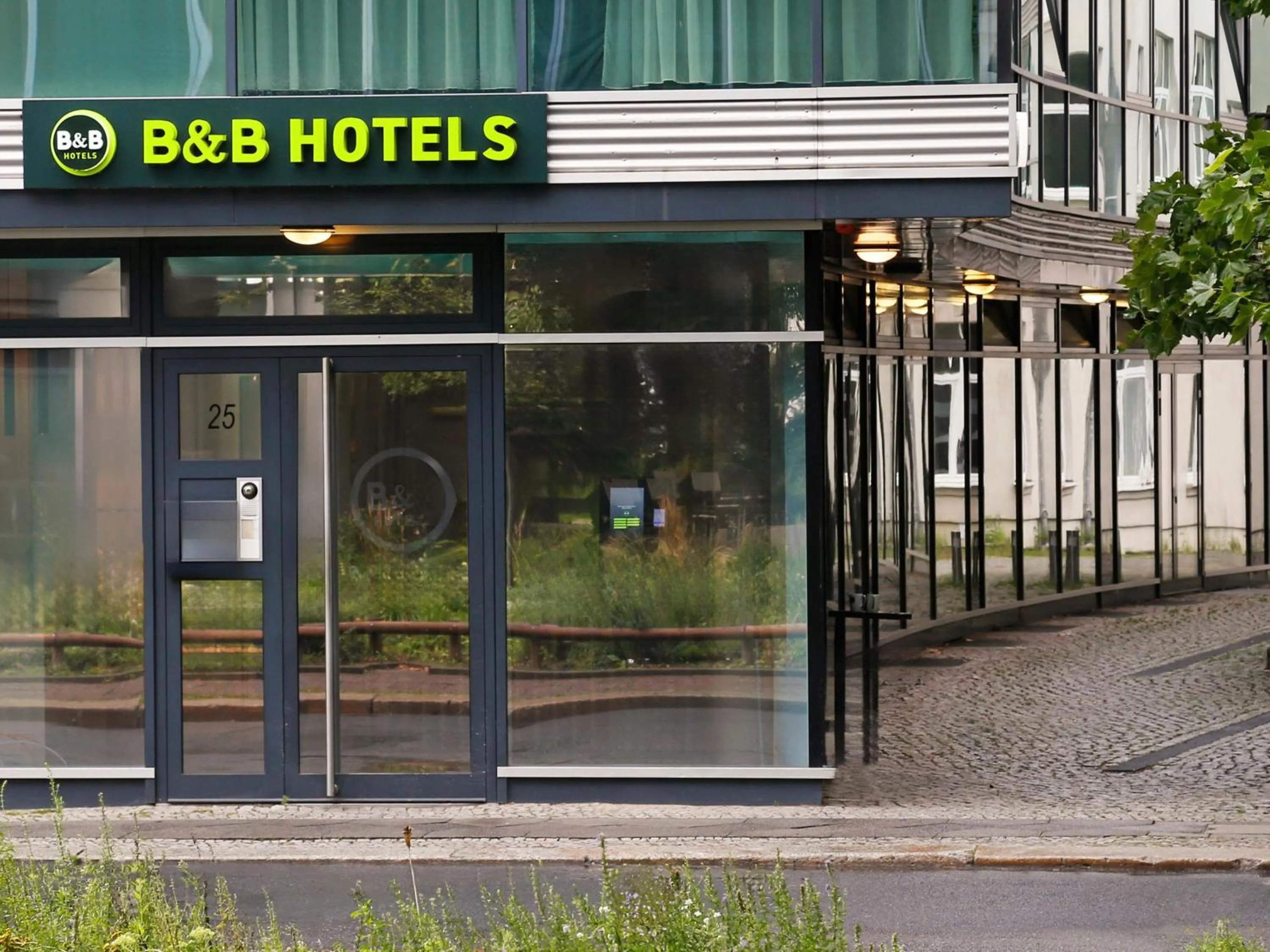 Property building in B&B HOTEL Berlin-Mitte