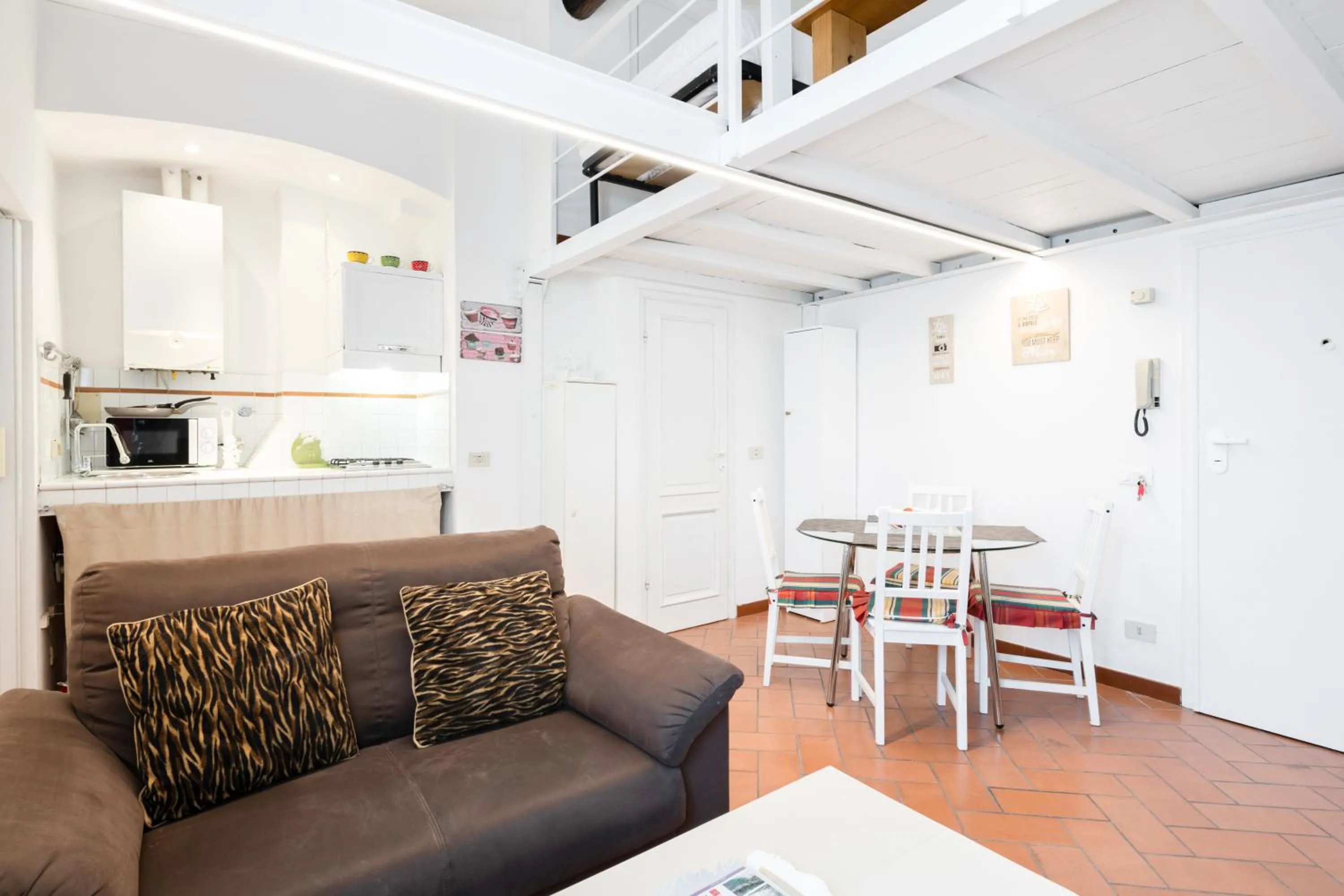 GuestHost - Palazzo Medici Apartments