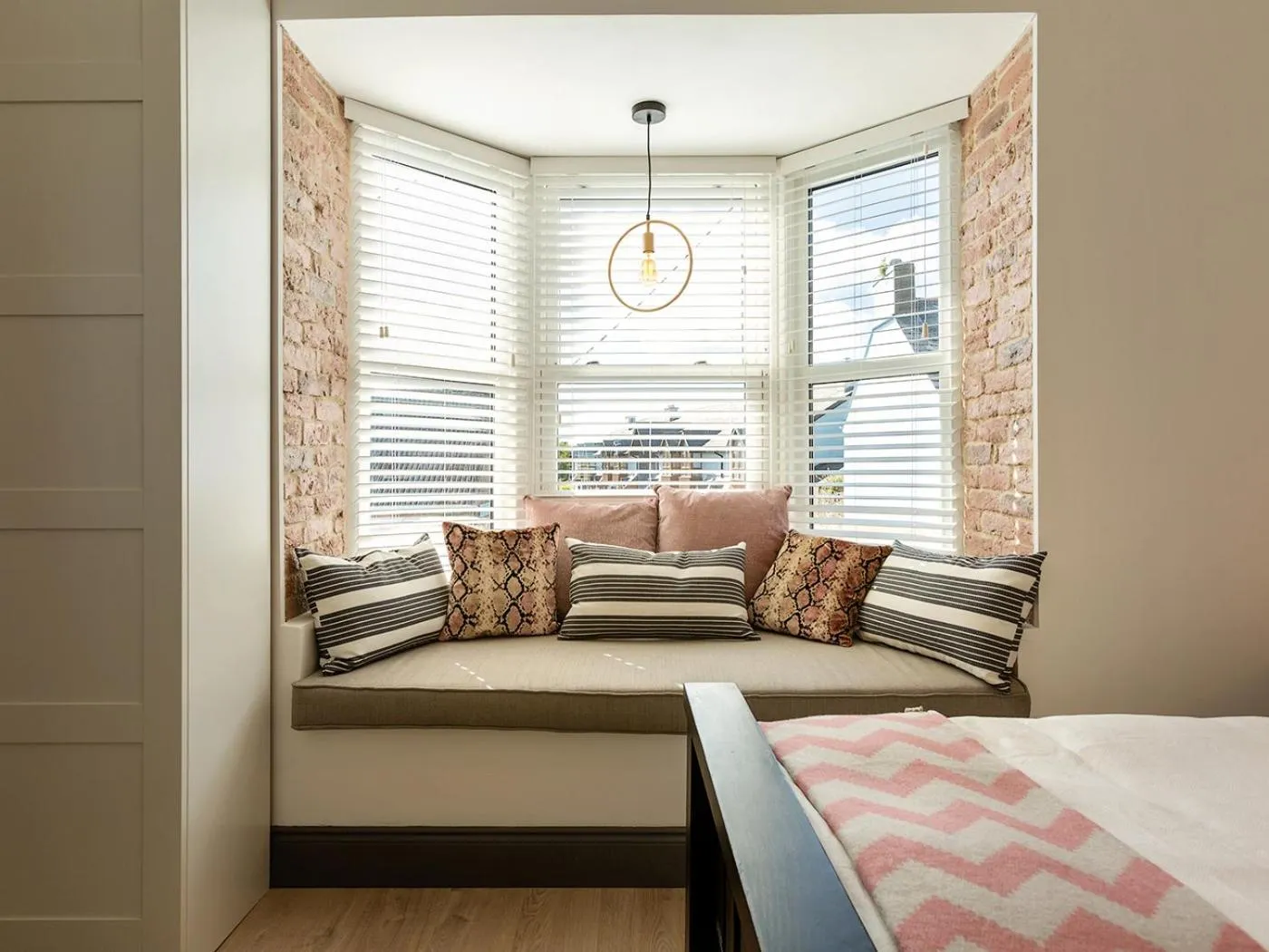 Seating area, Bed in Macs Townhouse Dungarvan