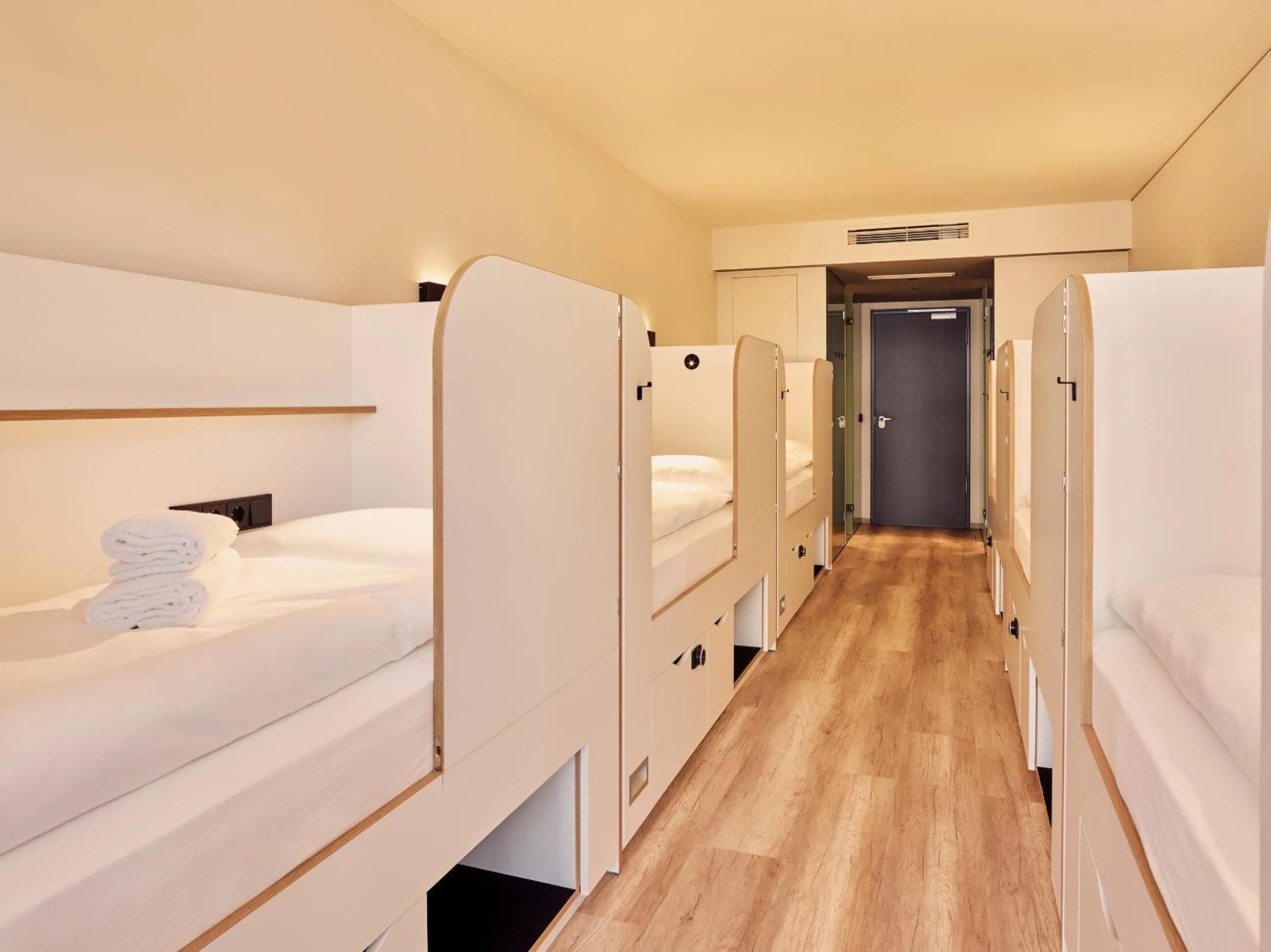 Bed in Schwabinger Wahrheit by Geisel