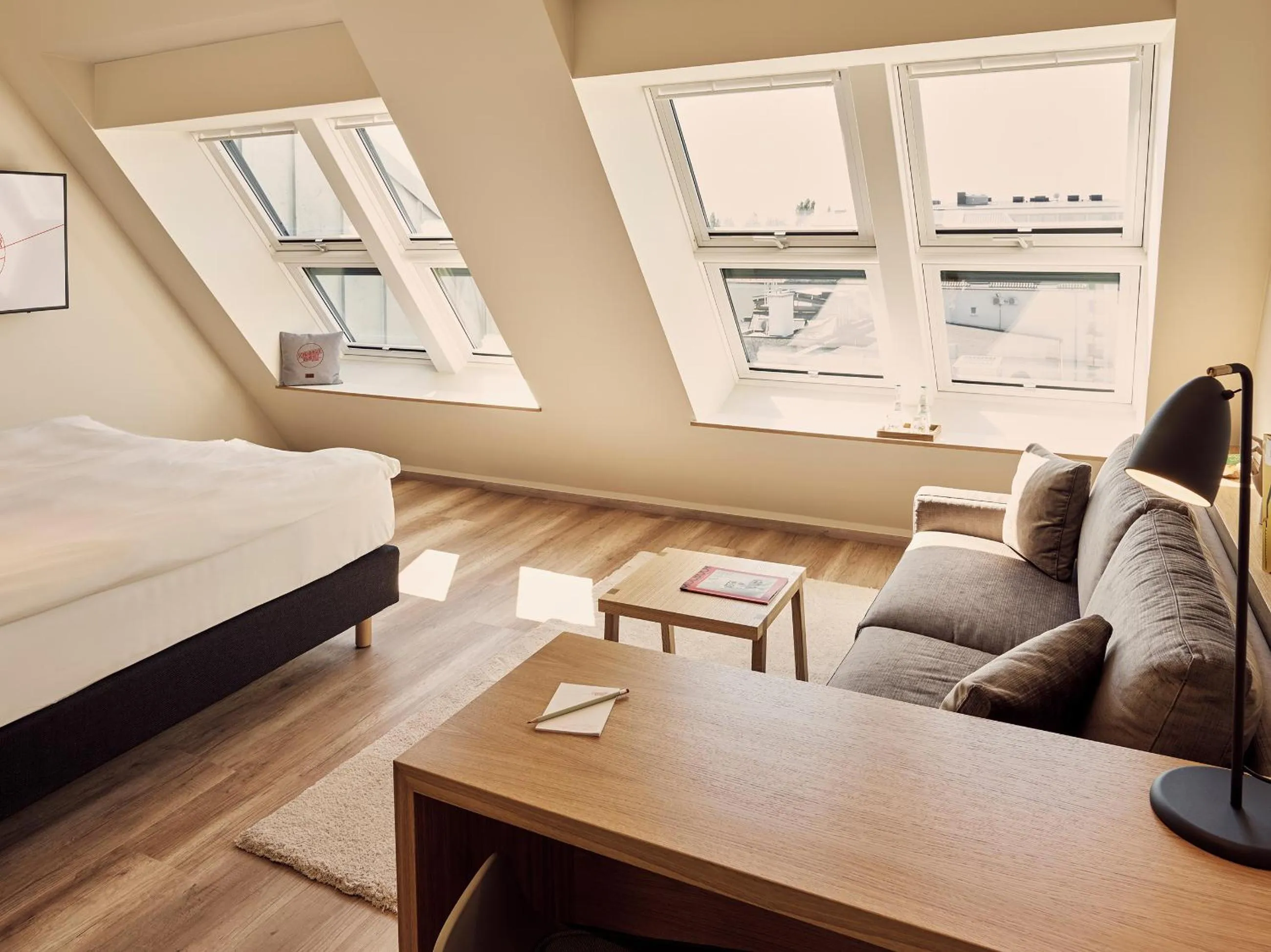 Decorative detail, Bed in Schwabinger Wahrheit by Geisel