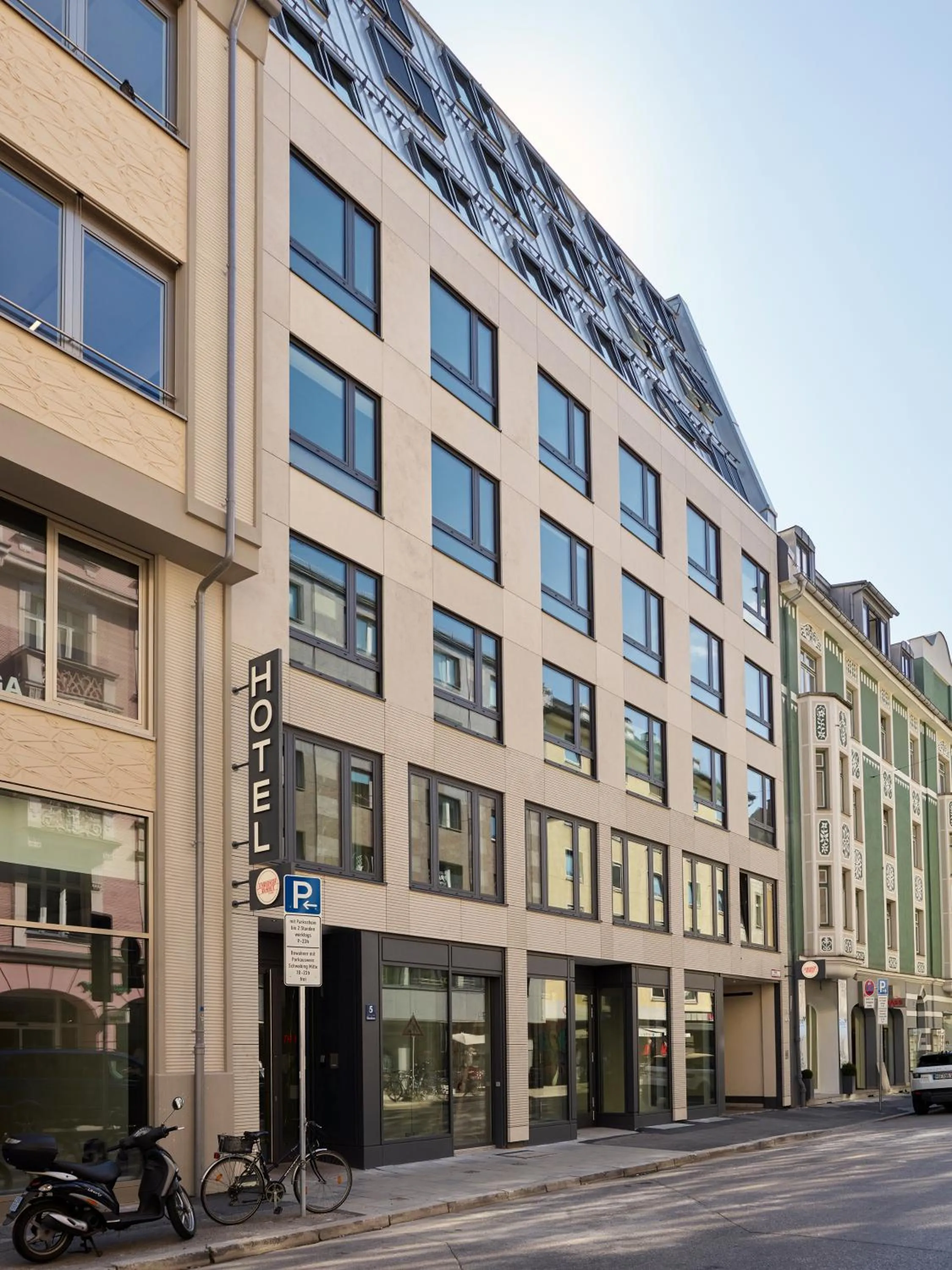 Property building in Schwabinger Wahrheit by Geisel