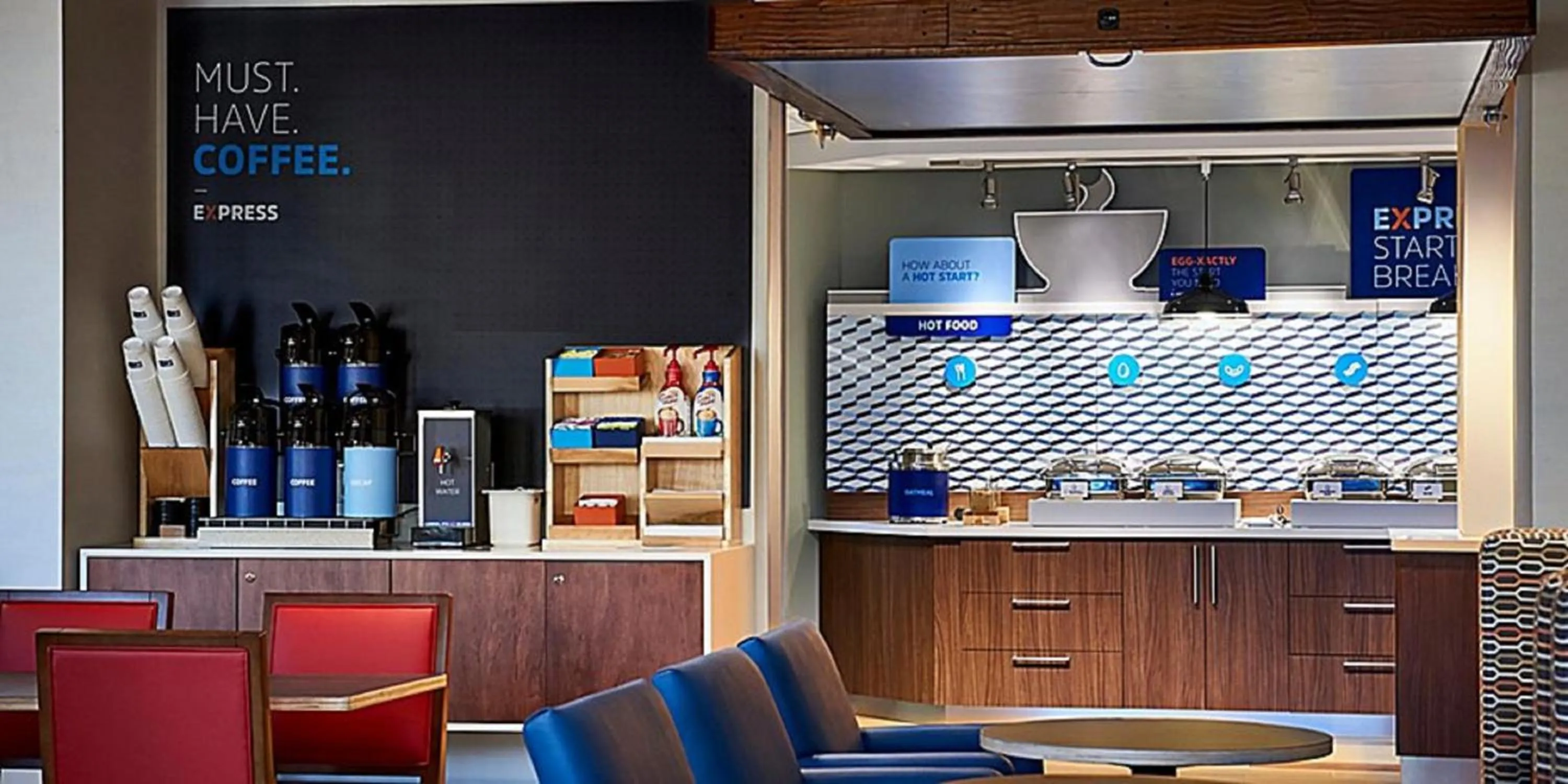 Buffet breakfast in Holiday Inn Express & Suites - Bardstown by IHG