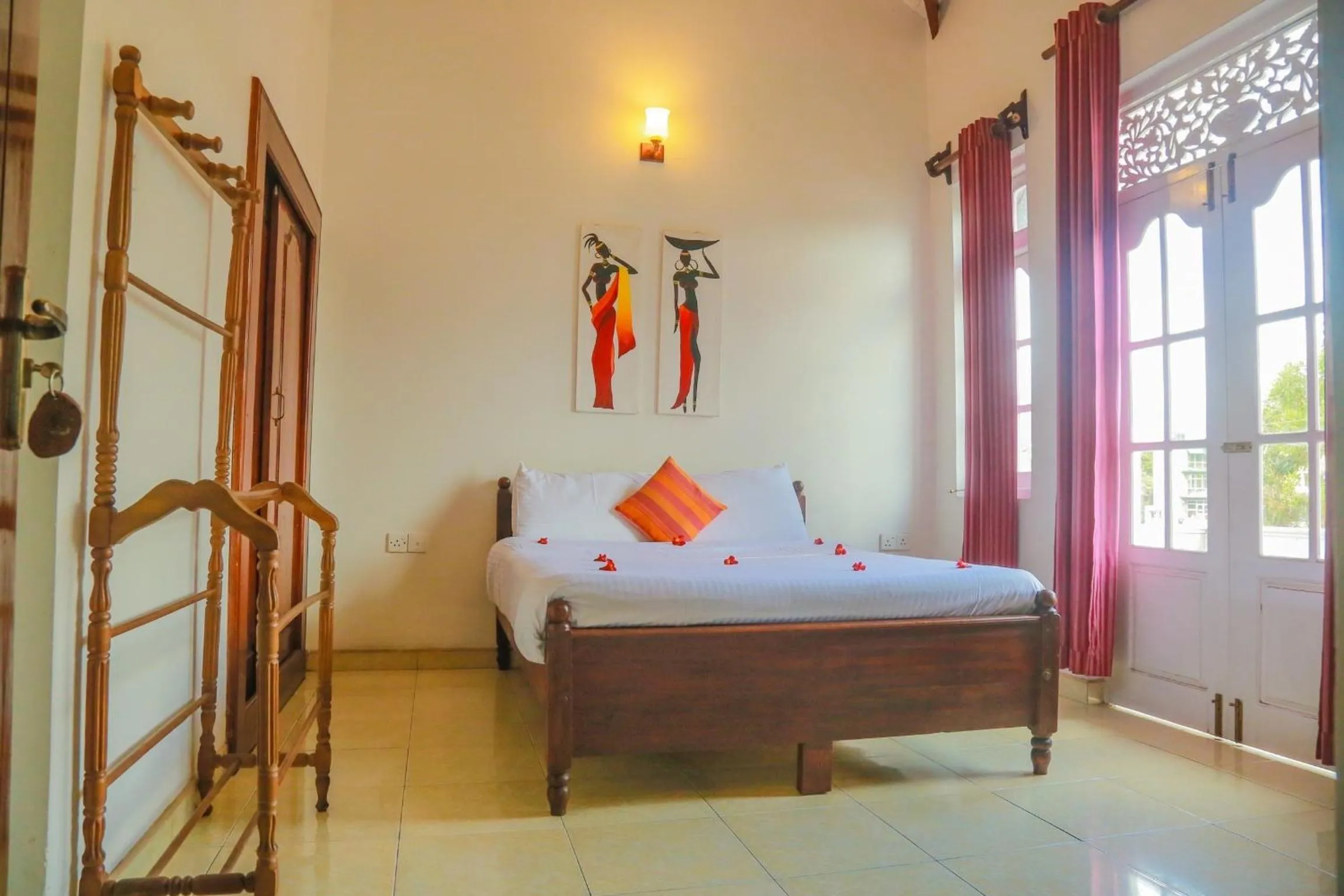 Bed in Inroma Holiday Resort