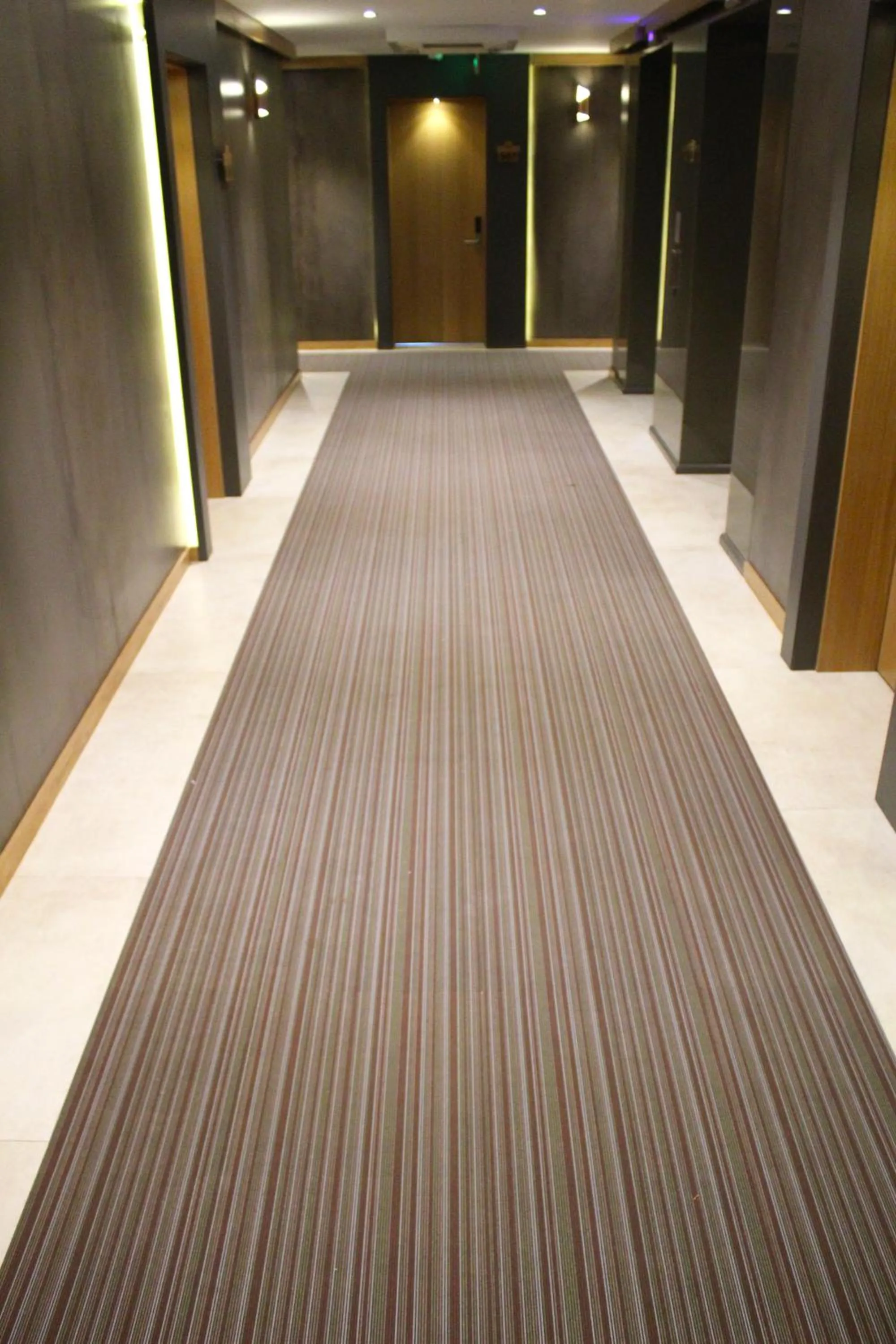 Restaurant/places to eat in YURDAKUL HOTEL