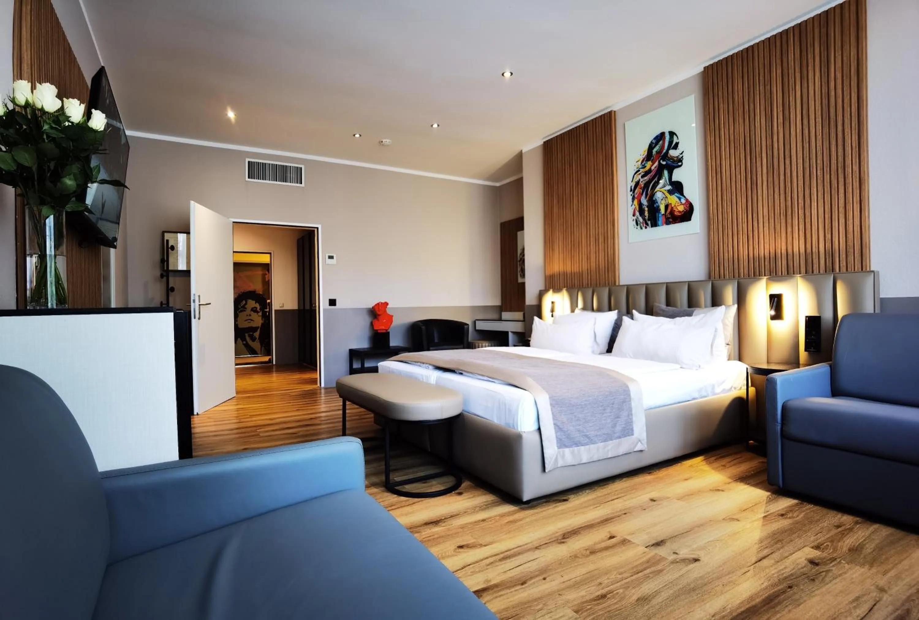 Bed in Arthotel Munich