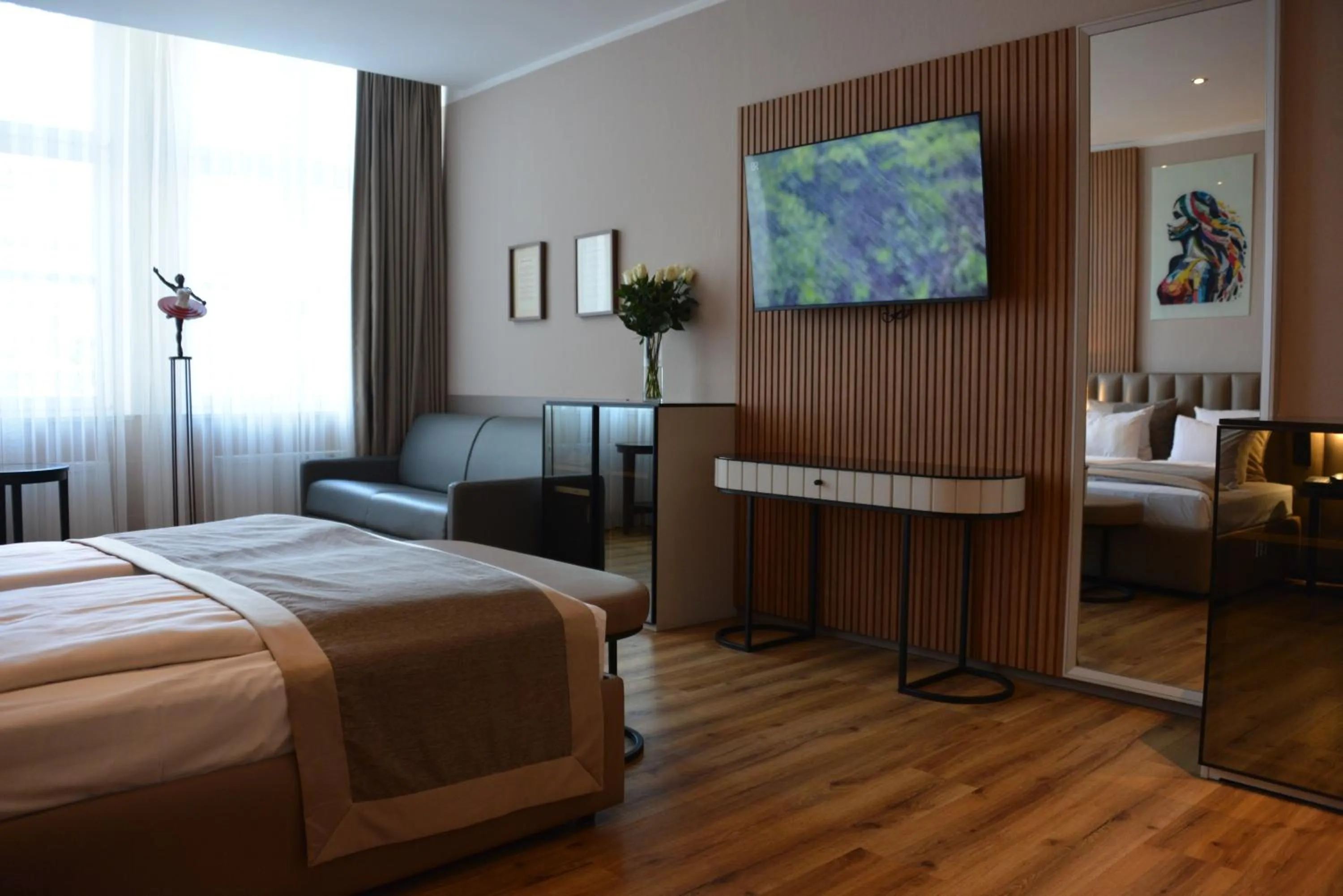 Bed in Arthotel Munich