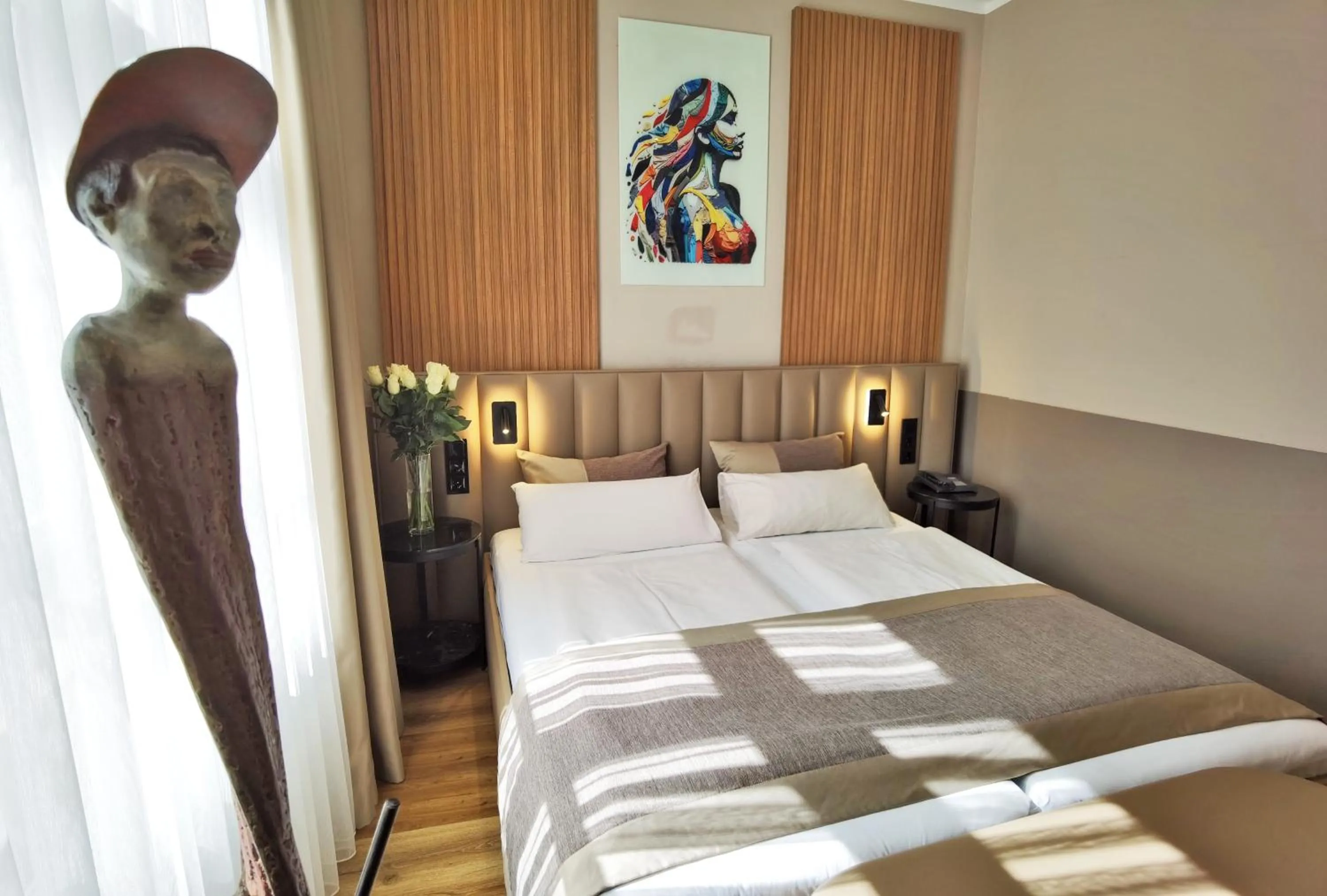 Bed in Arthotel Munich