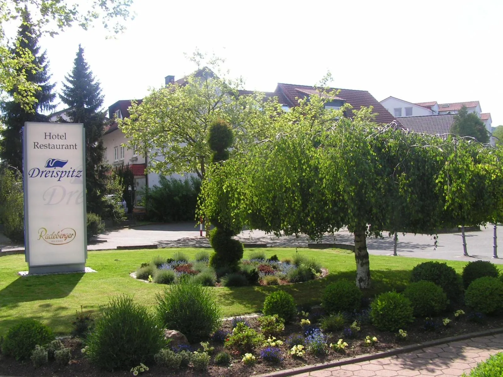 Garden in Dreispitz -B&B-Hotel Garni