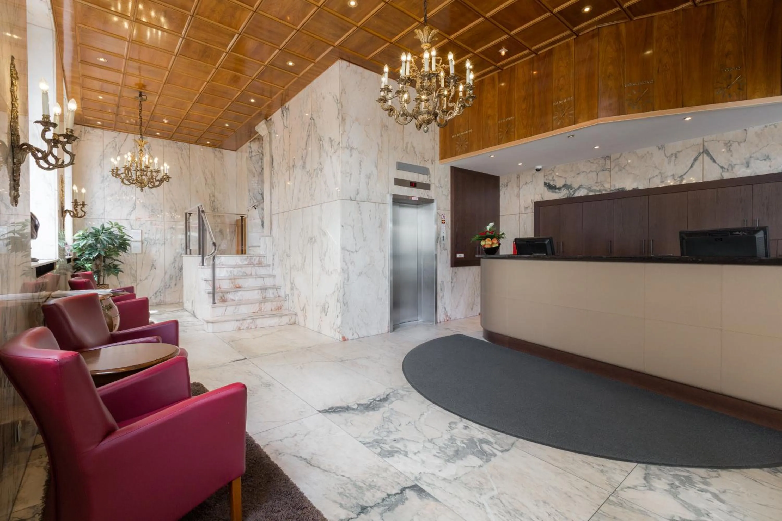 Lobby or reception in Hotel Fürst Bismarck