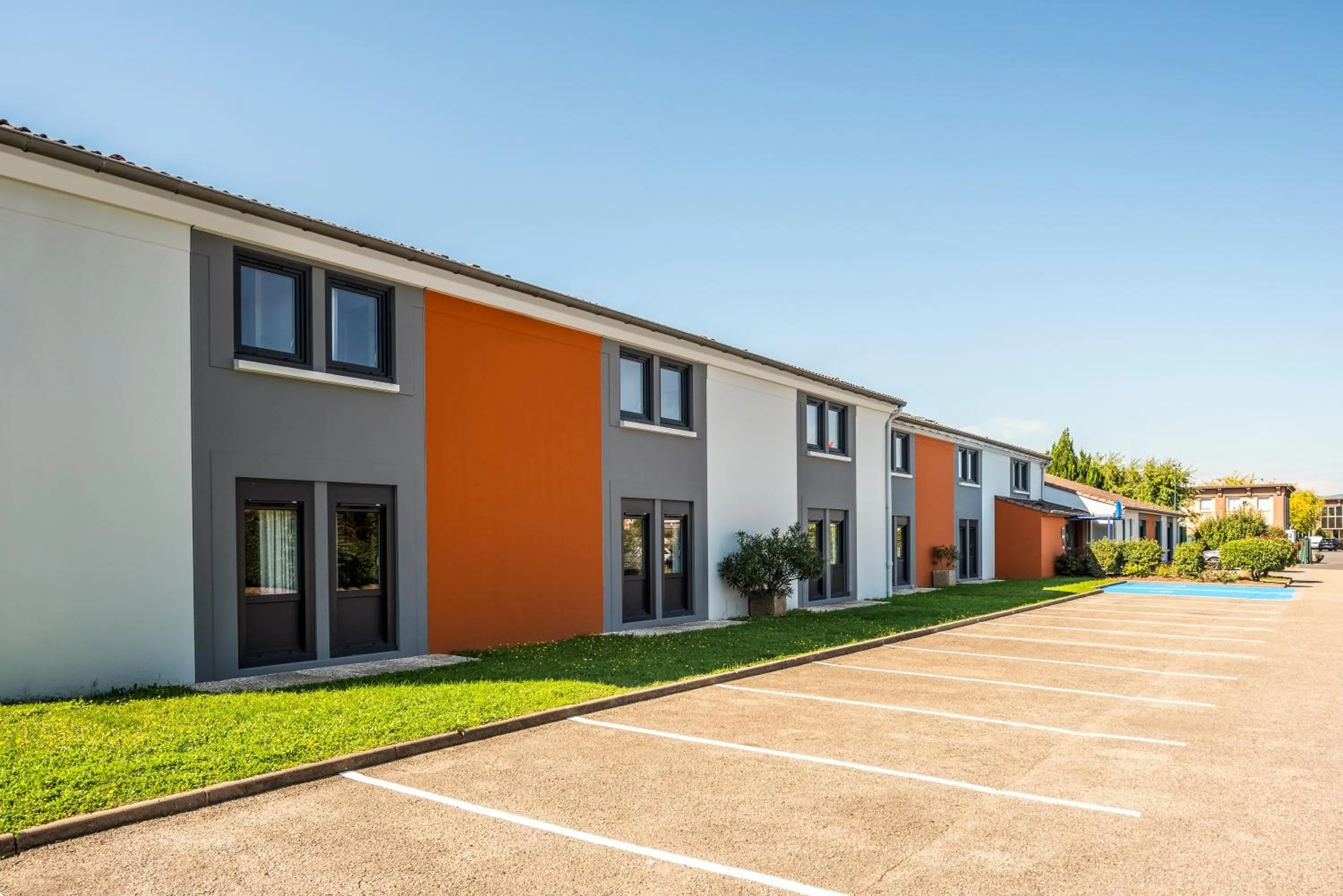 Property building in Ibis Budget Villefranche