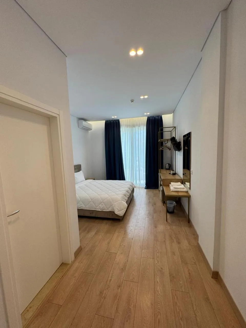 air conditioner, Bed in Otto Hotel