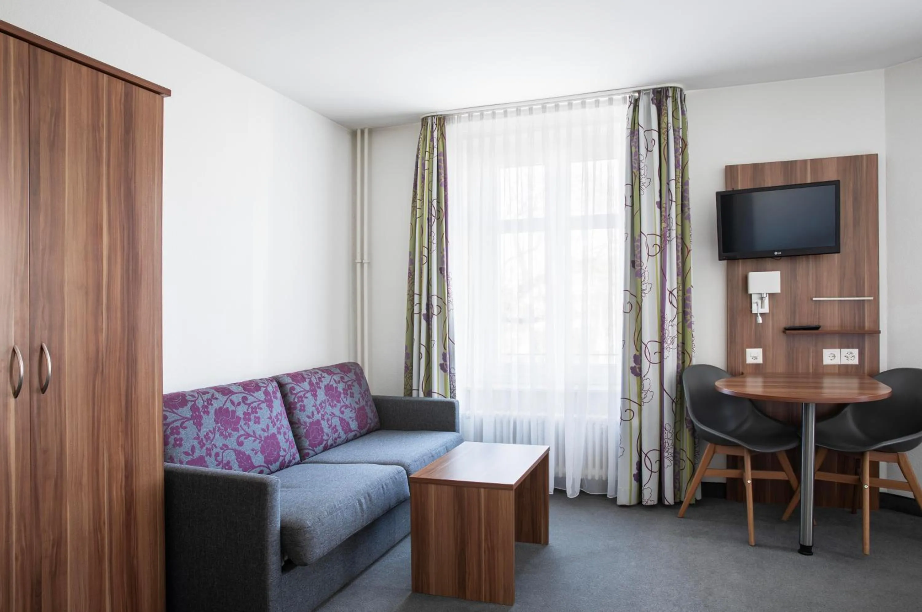 Photo of the whole room in Hotel Resslirytti