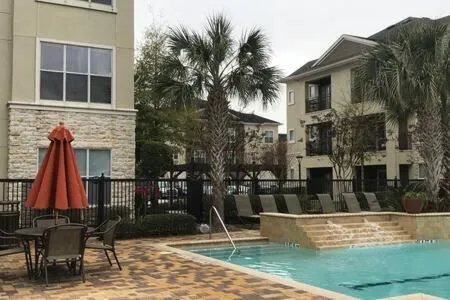 Magnificent Furnished Apartment near Exxon Campus