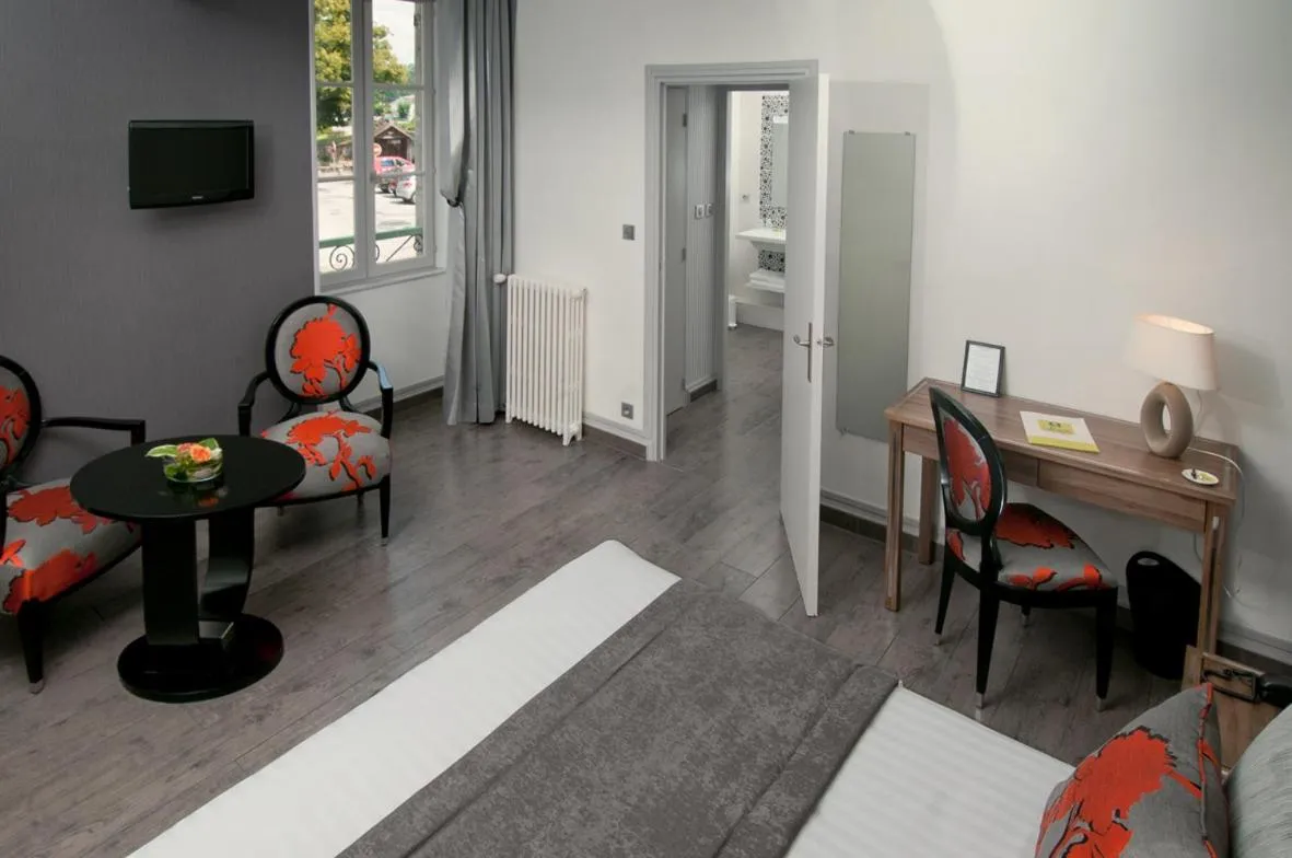 Bathroom in Logis Hotel Restaurant Nougier