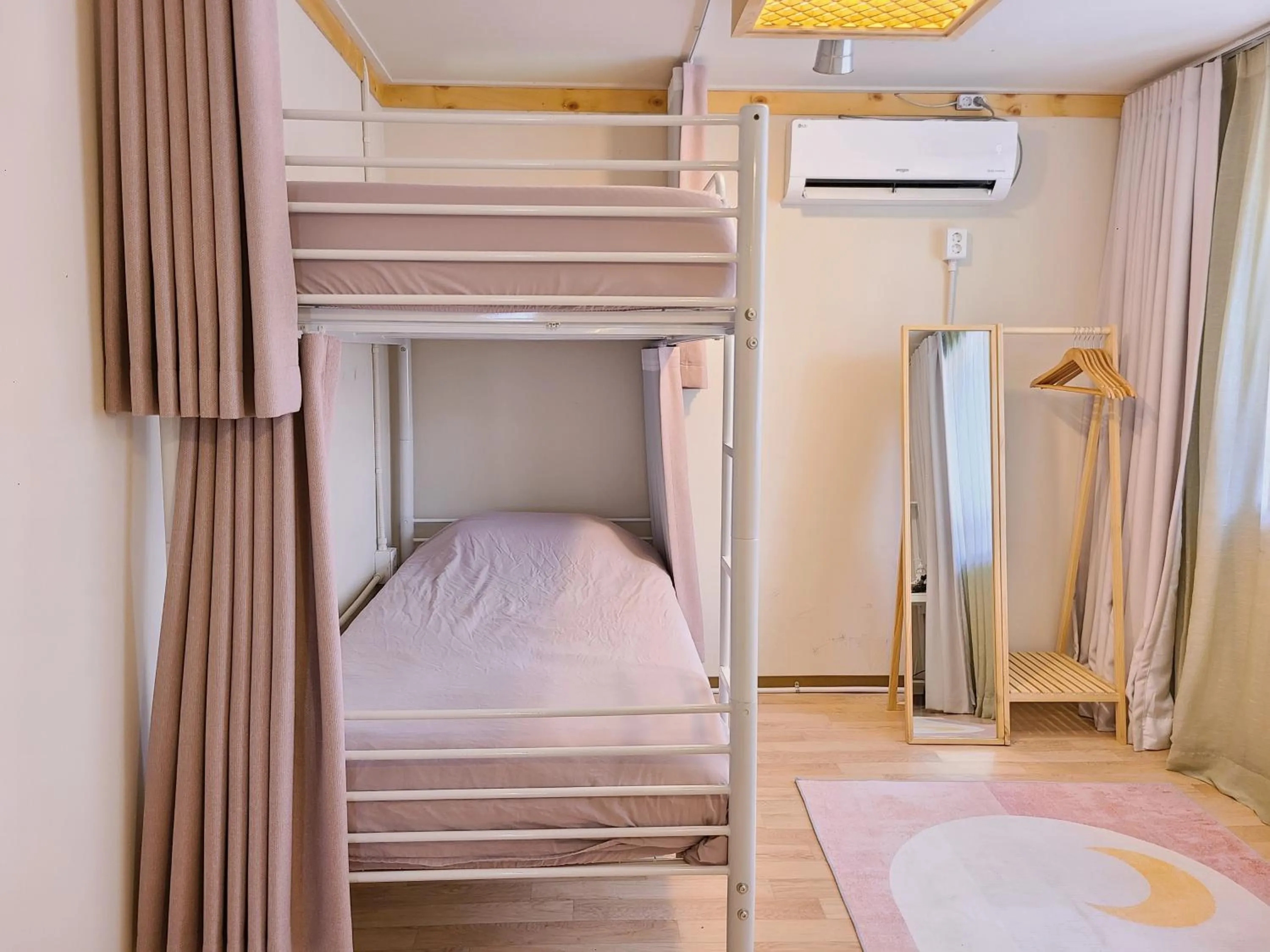 Bed in Batwo Stay - For foreigners only