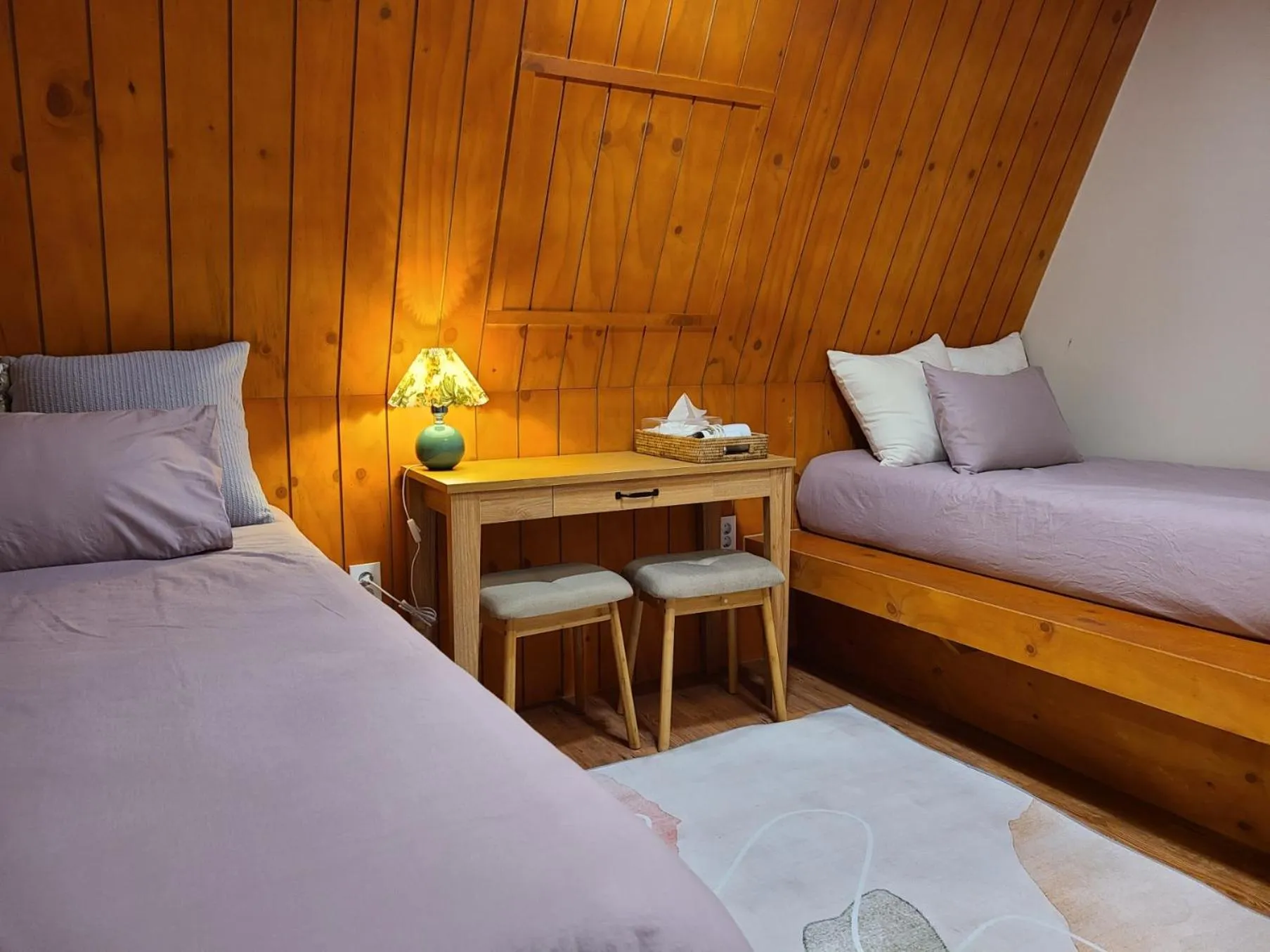 Photo of the whole room, Bed in Batwo Stay - For foreigners only