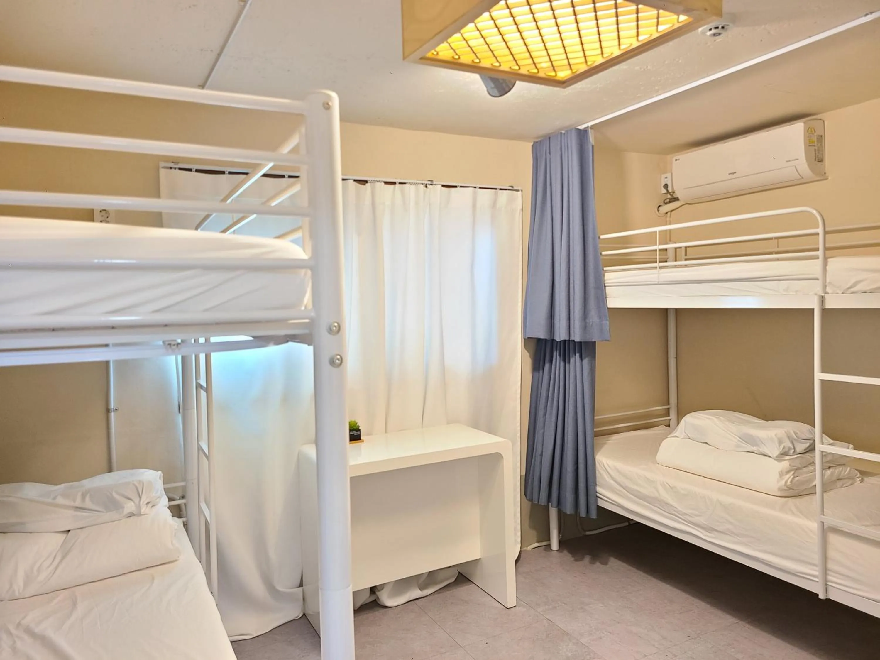 Photo of the whole room, Bed in Batwo Stay - For foreigners only