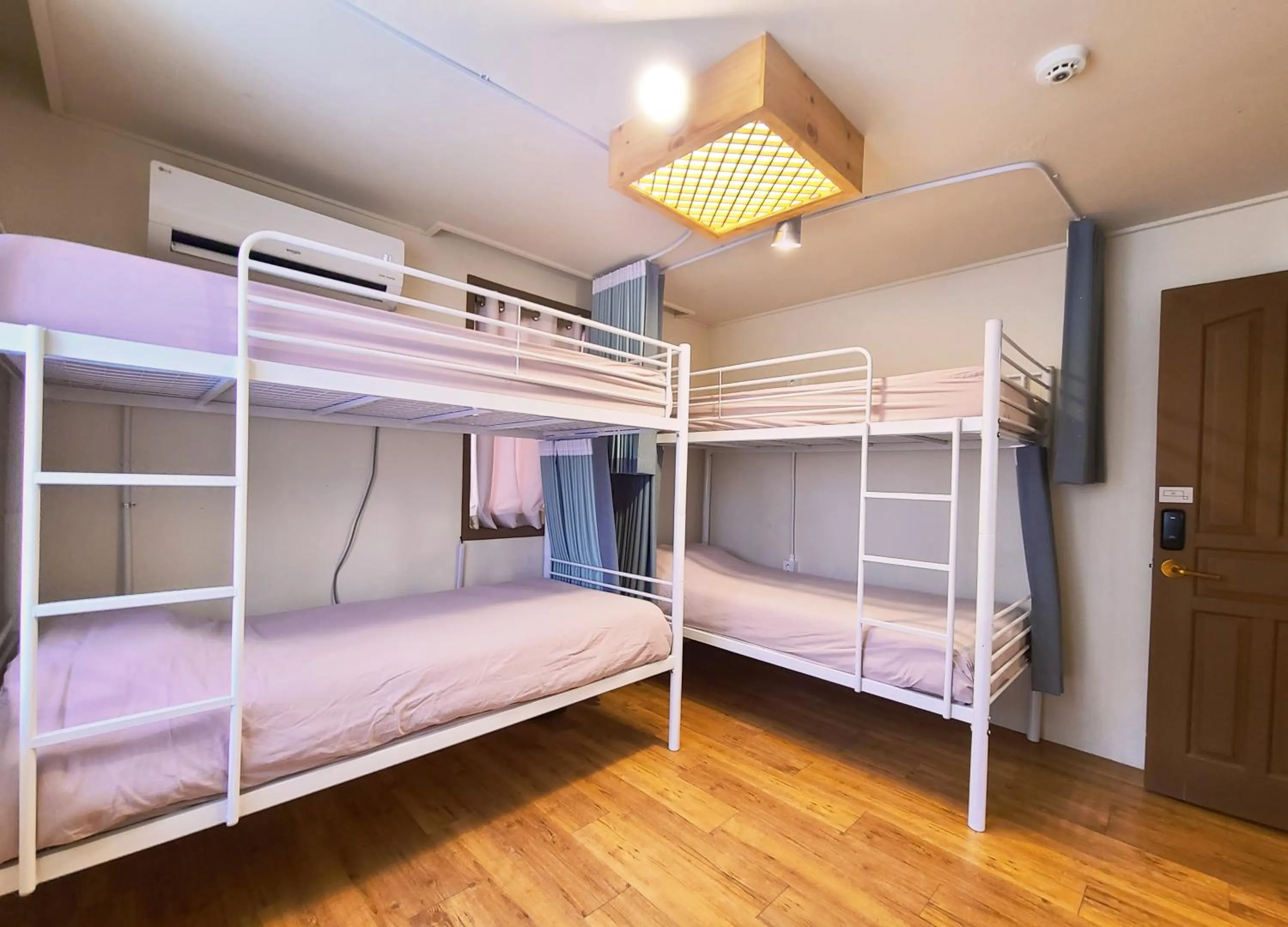 Bed in Batwo Stay - For foreigners only