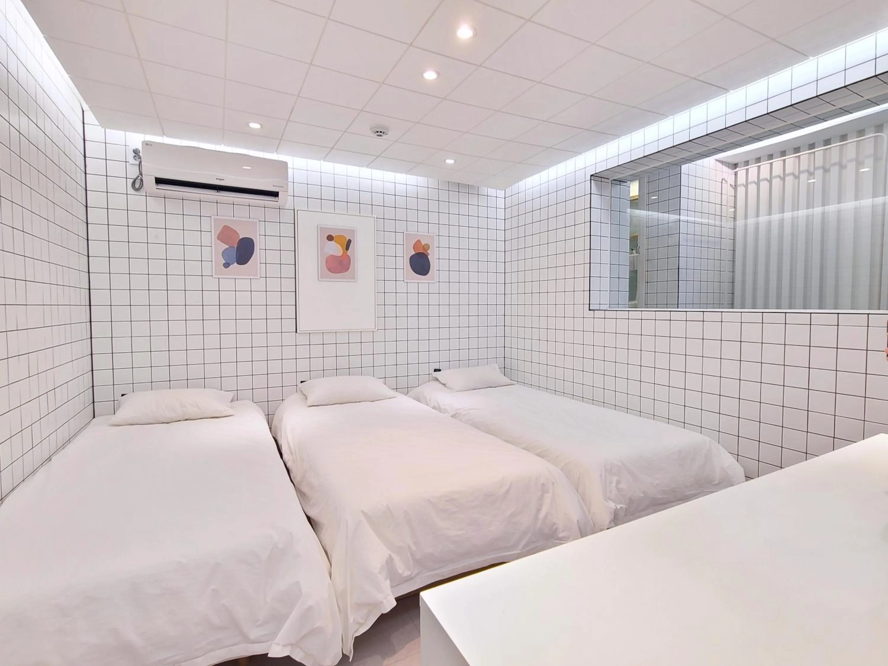Bed in Batwo Stay - For foreigners only
