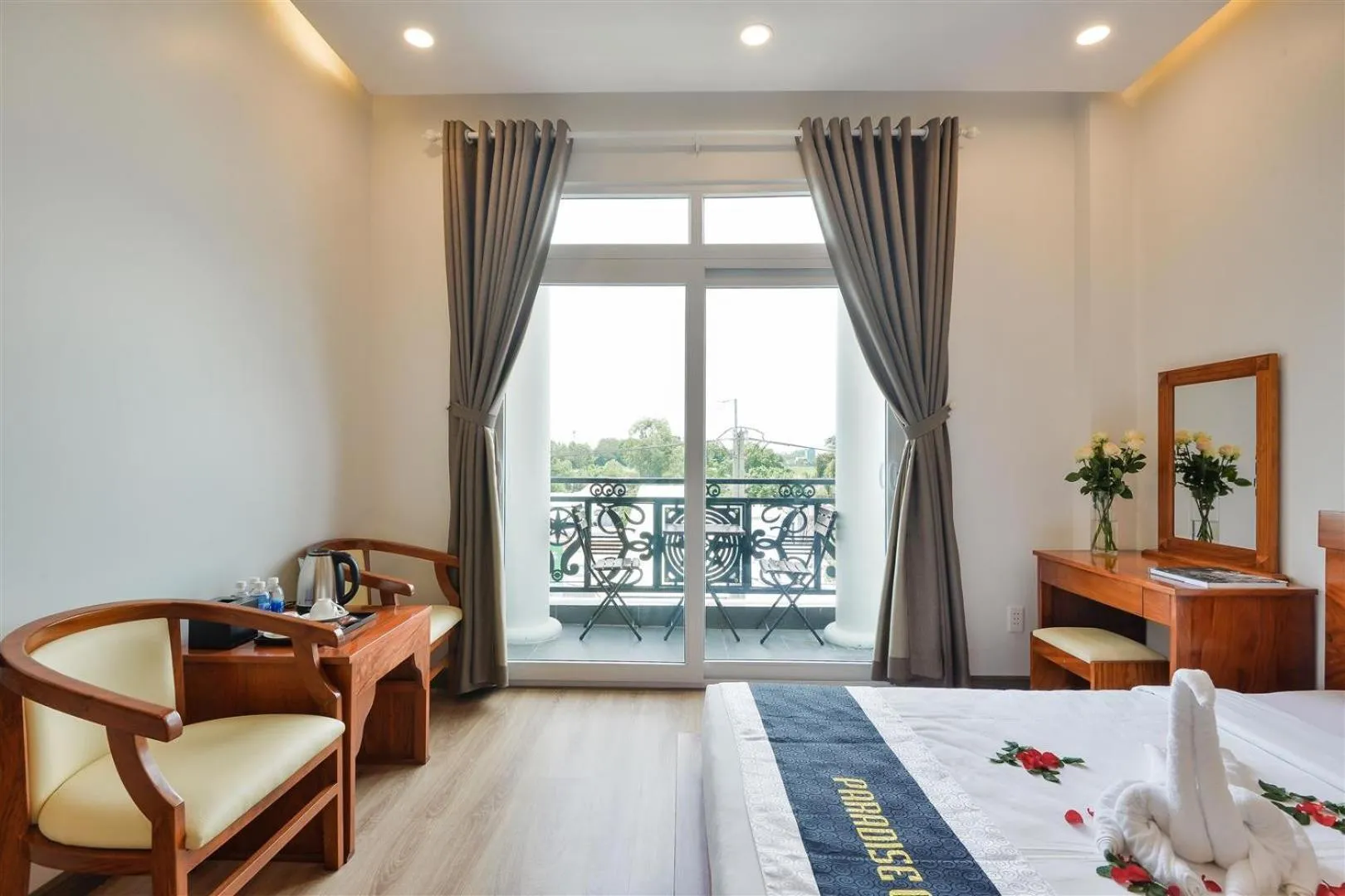 Balcony/Terrace, Bed in Paradise Cu Chi Hotel