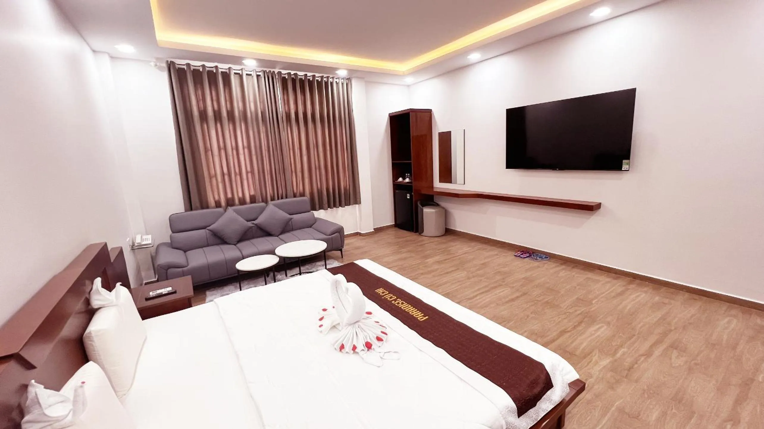 TV and multimedia, Bed in Paradise Cu Chi Hotel