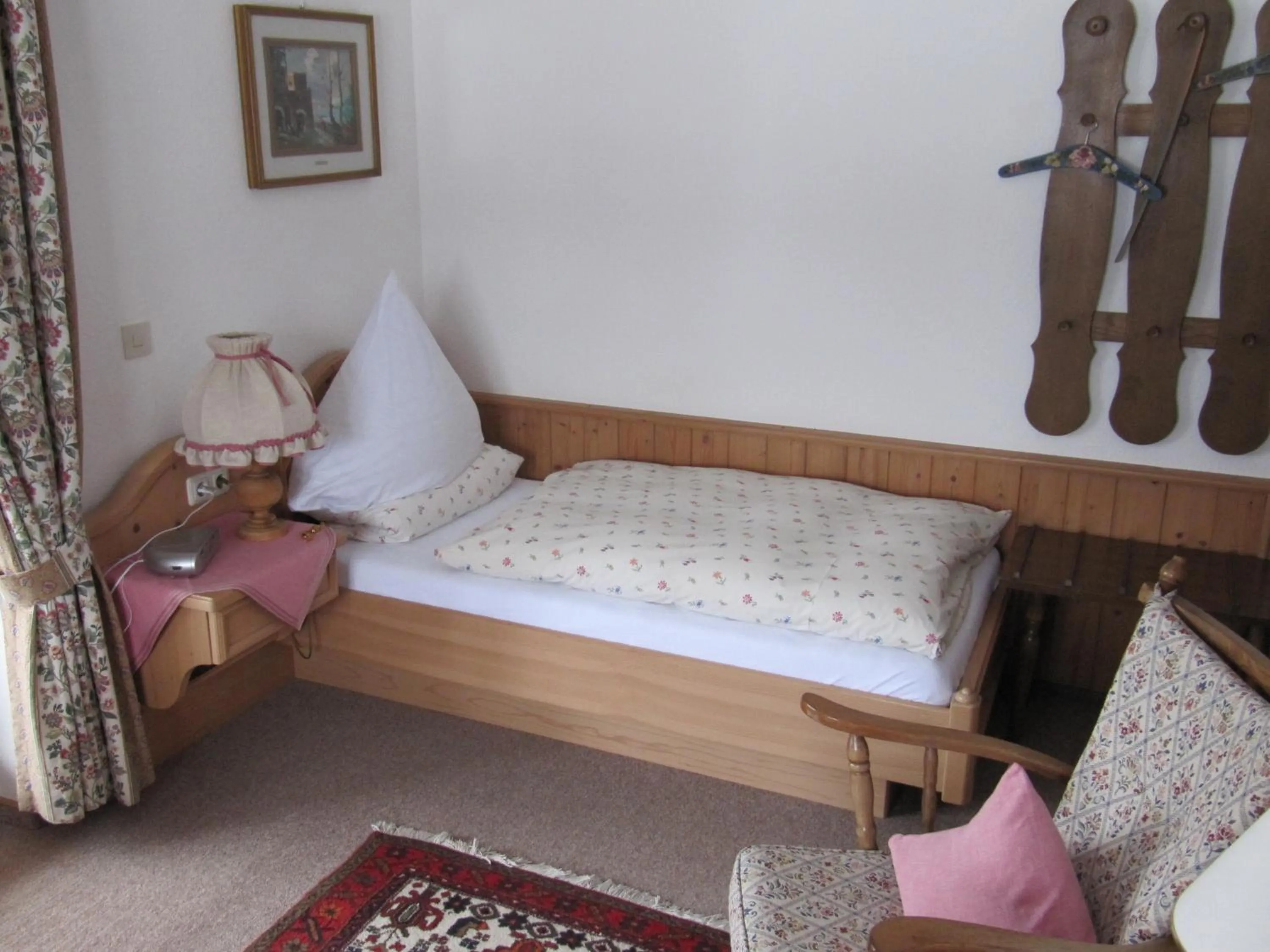 Bedroom, Bed in Hotel-Pension-Ostler