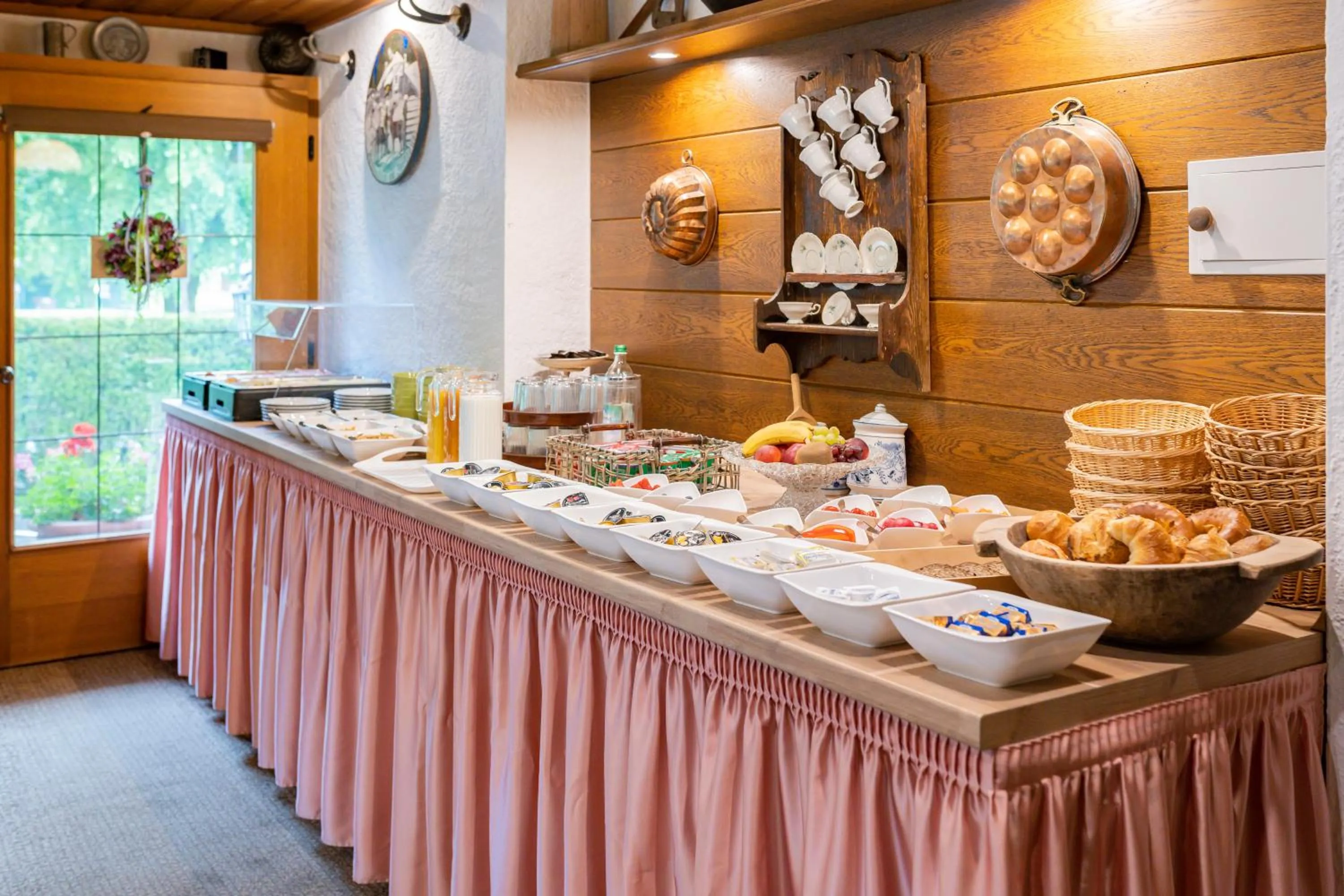 Buffet breakfast in Hotel-Pension-Ostler