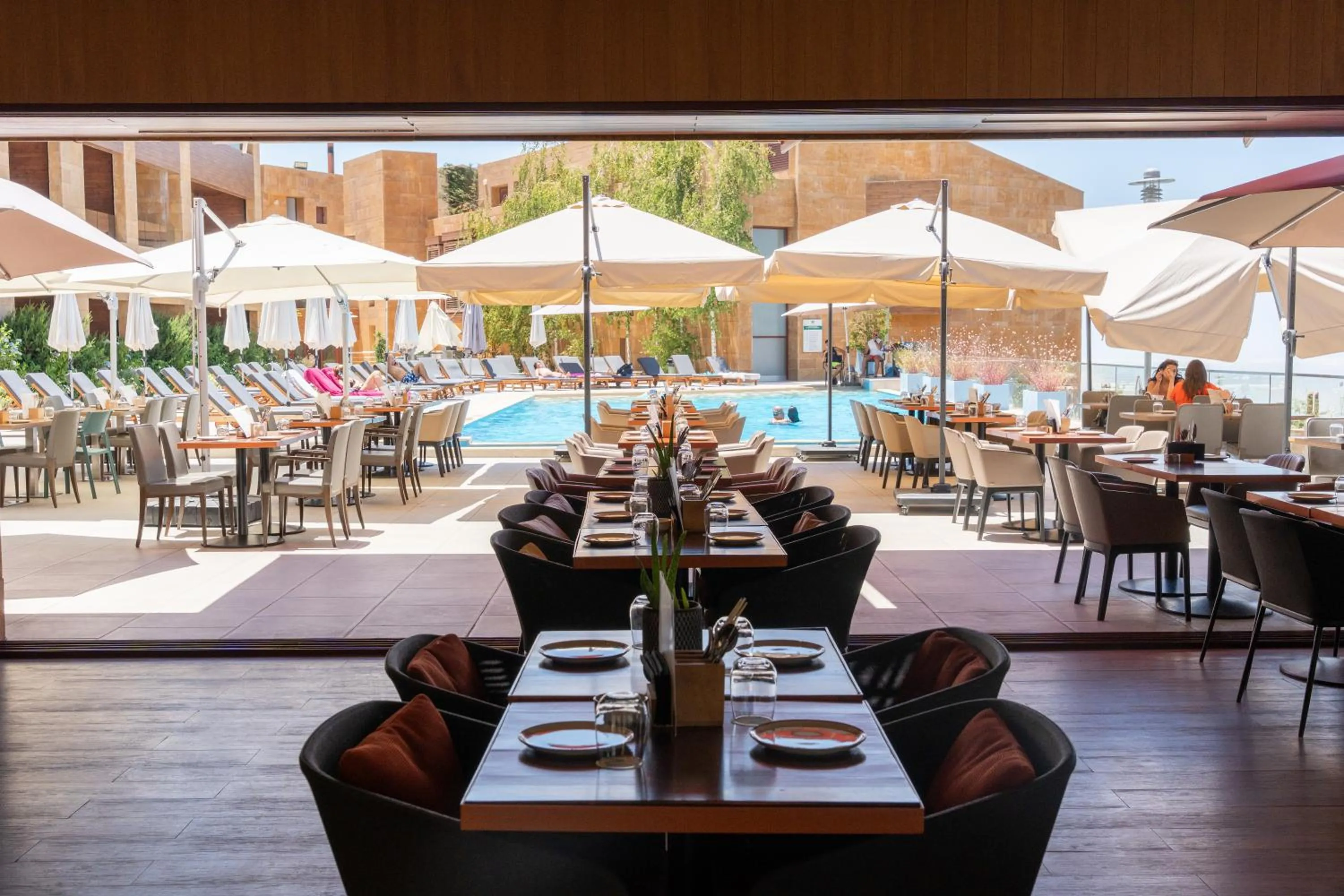 Restaurant/places to eat in Oakridge Hotel & Spa