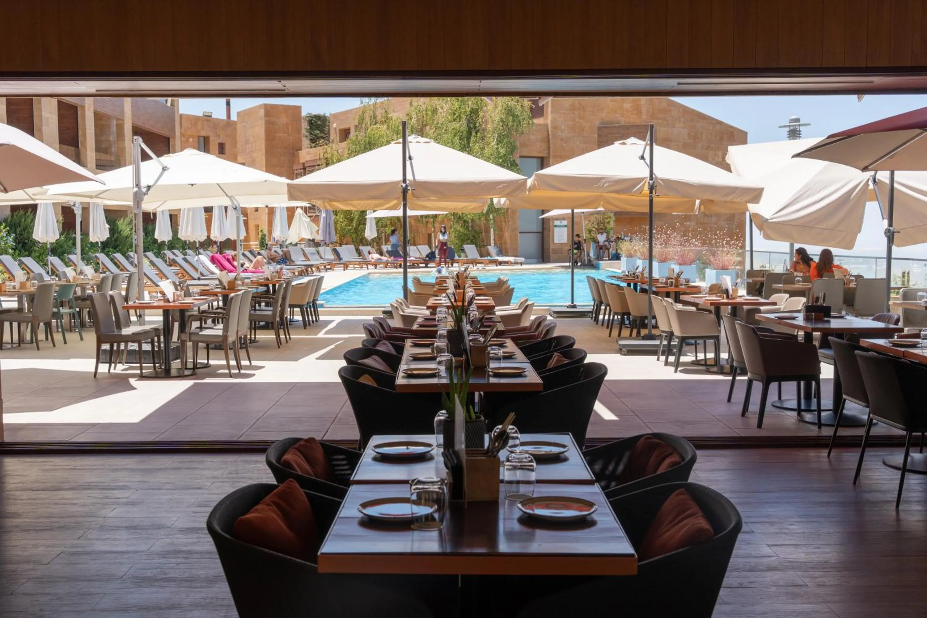 Restaurant/places to eat in Oakridge Hotel & Spa