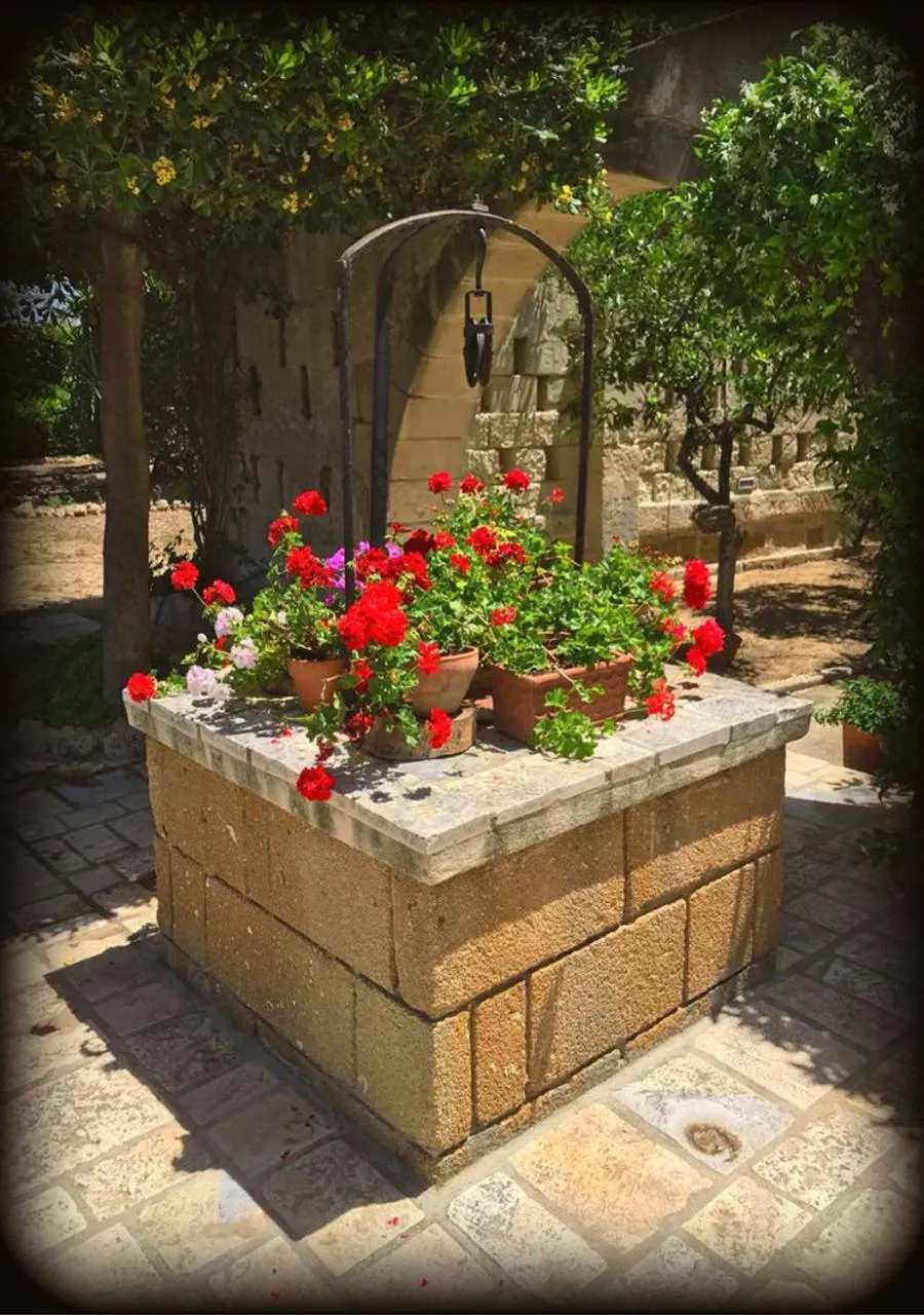 Garden in Antica Casina B&B di Charme