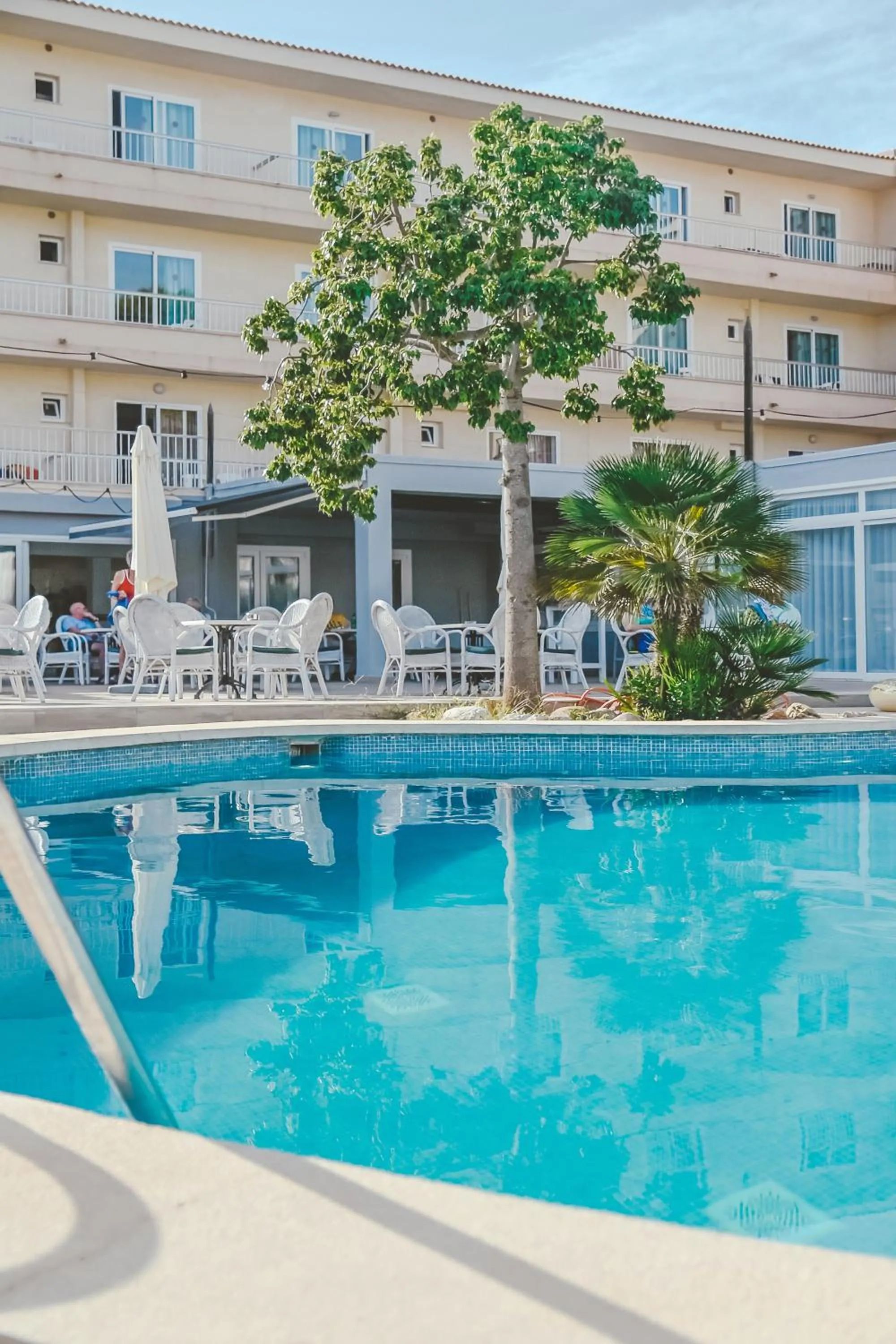 Swimming pool in Hotel LLITERAS