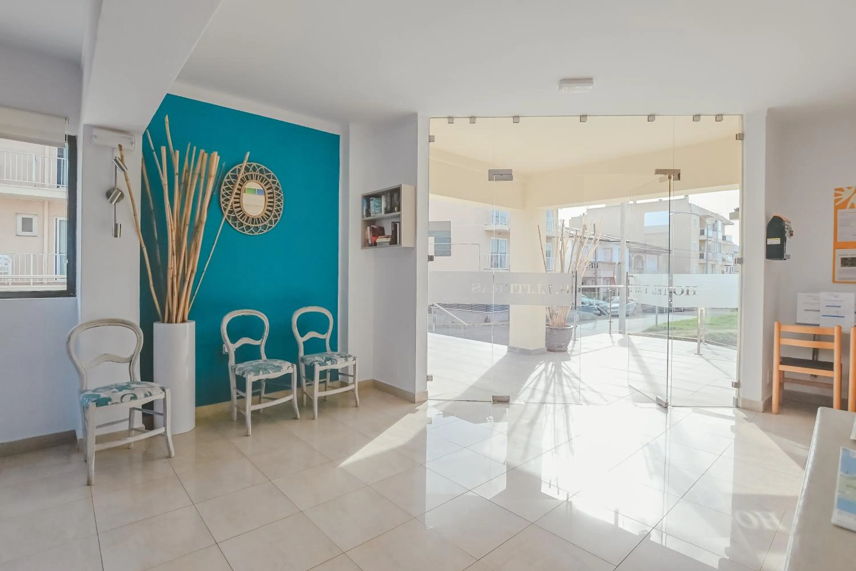 Lobby or reception in Hotel LLITERAS