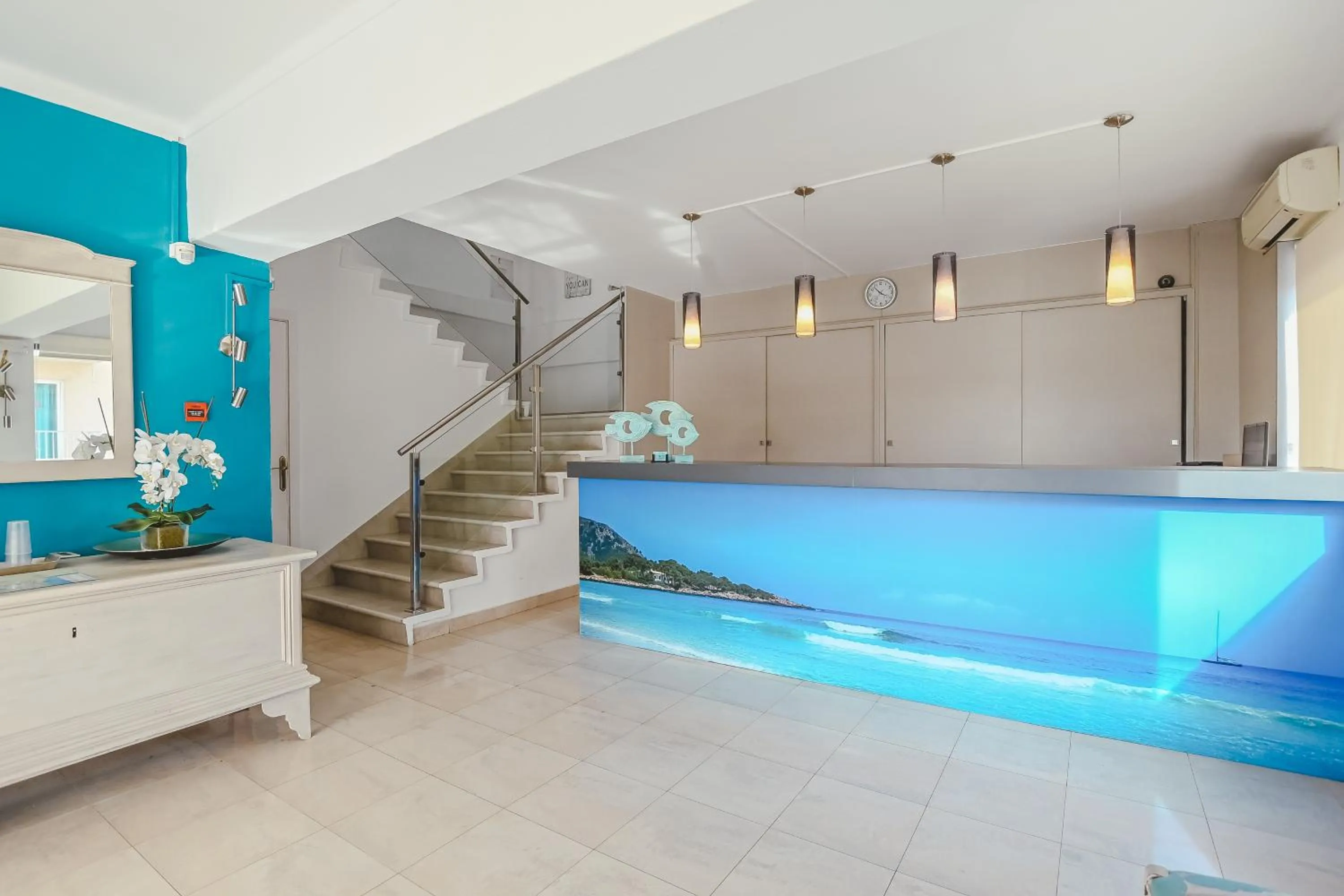 Lobby or reception in Hotel LLITERAS