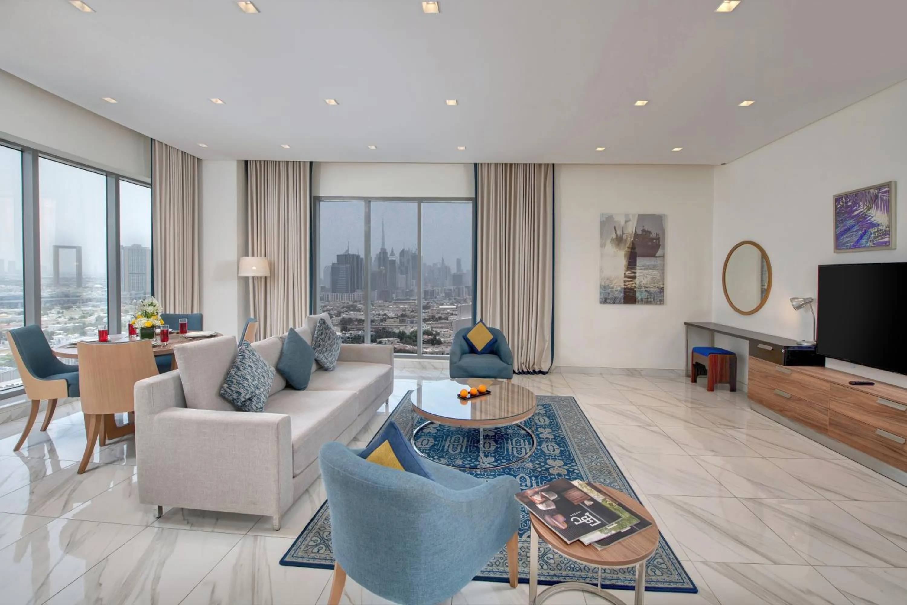 Living room in SUHA Mina Rashid Hotel Apartments